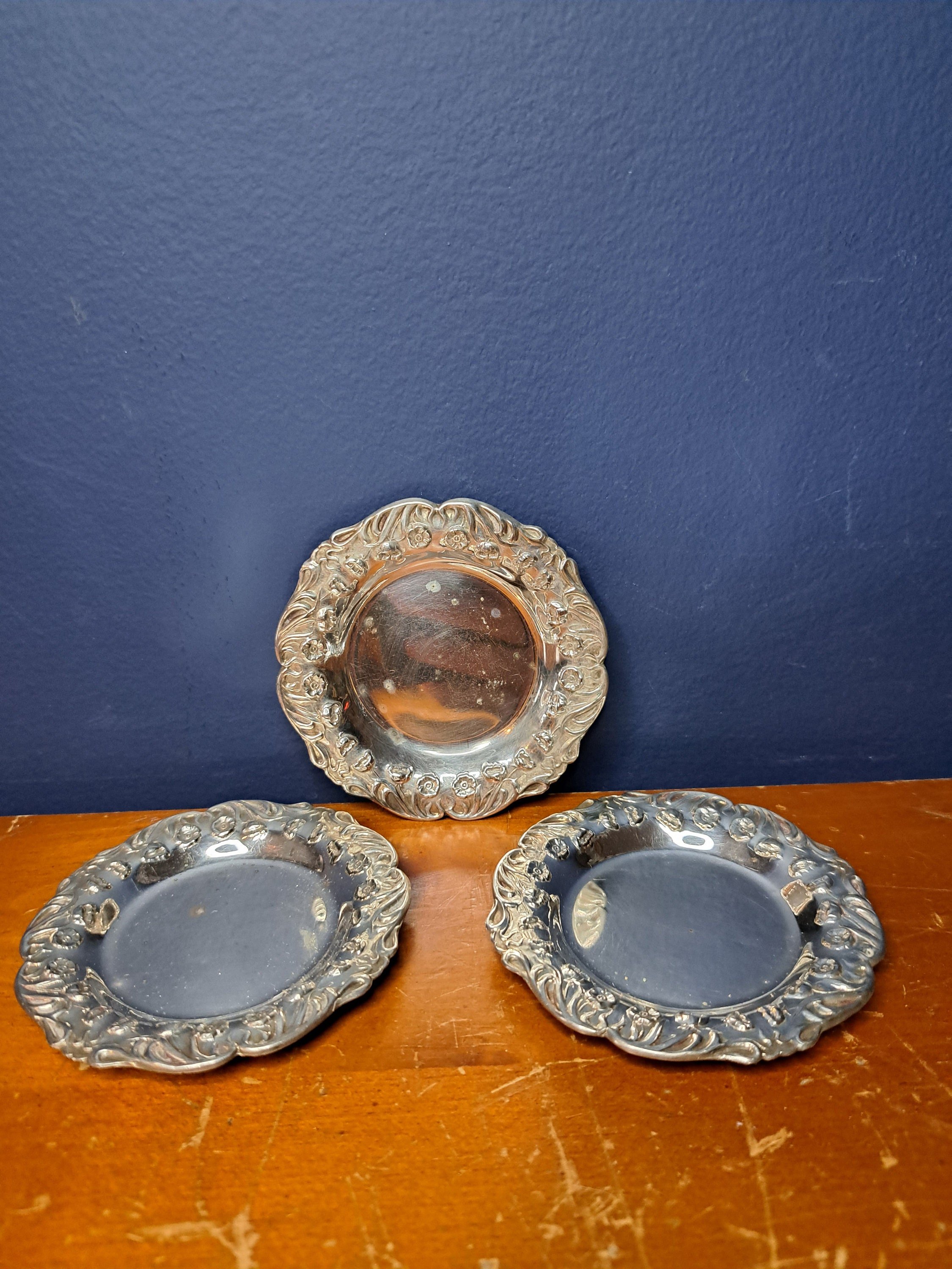 https://i.etsystatic.com/9208937/r/il/caed74/5421138939/il_fullxfull.5421138939_h2jg.jpg