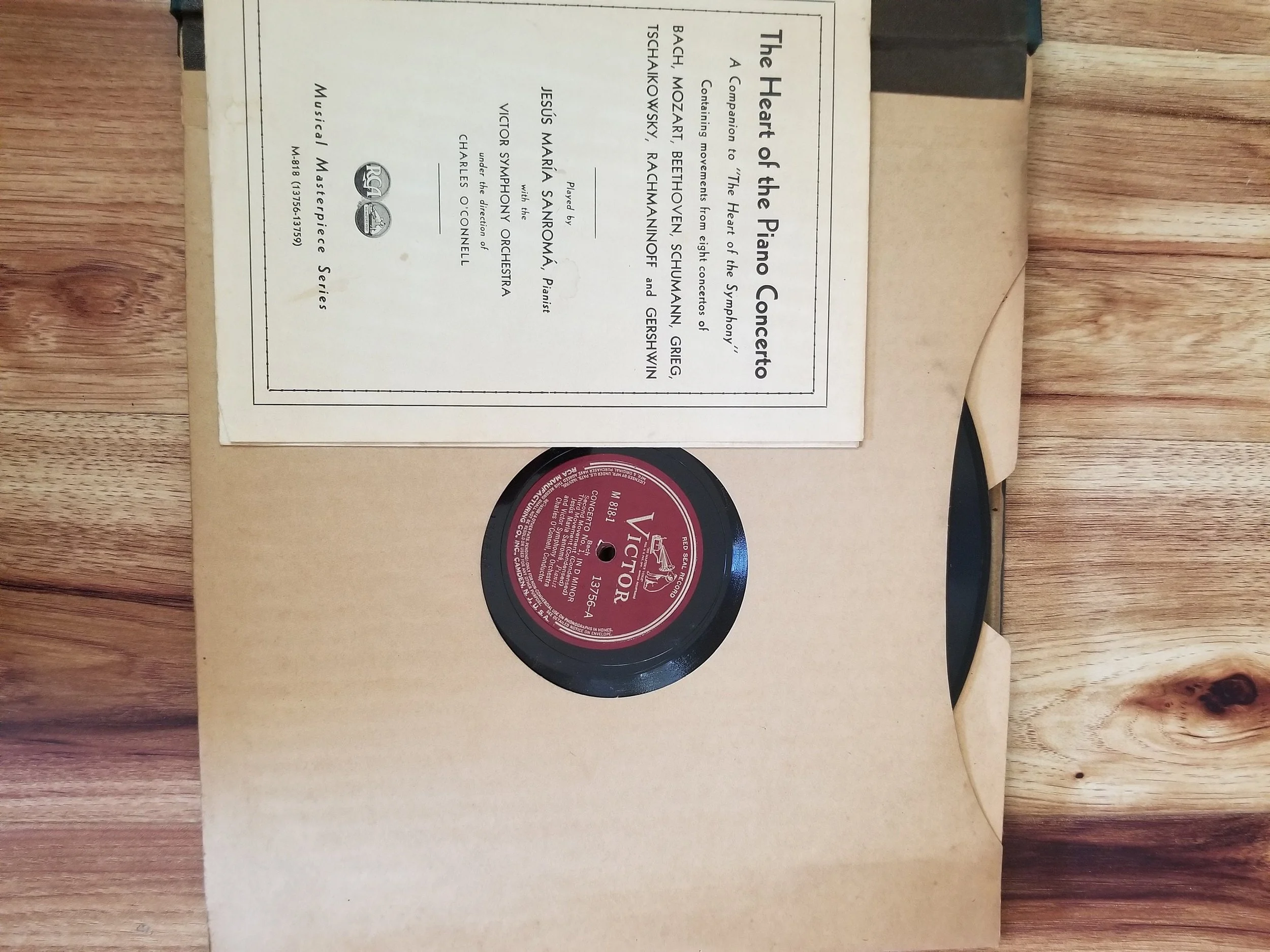 https://i.etsystatic.com/9208937/r/il/42f1f3/2922927437/il_fullxfull.2922927437_nevd.jpg