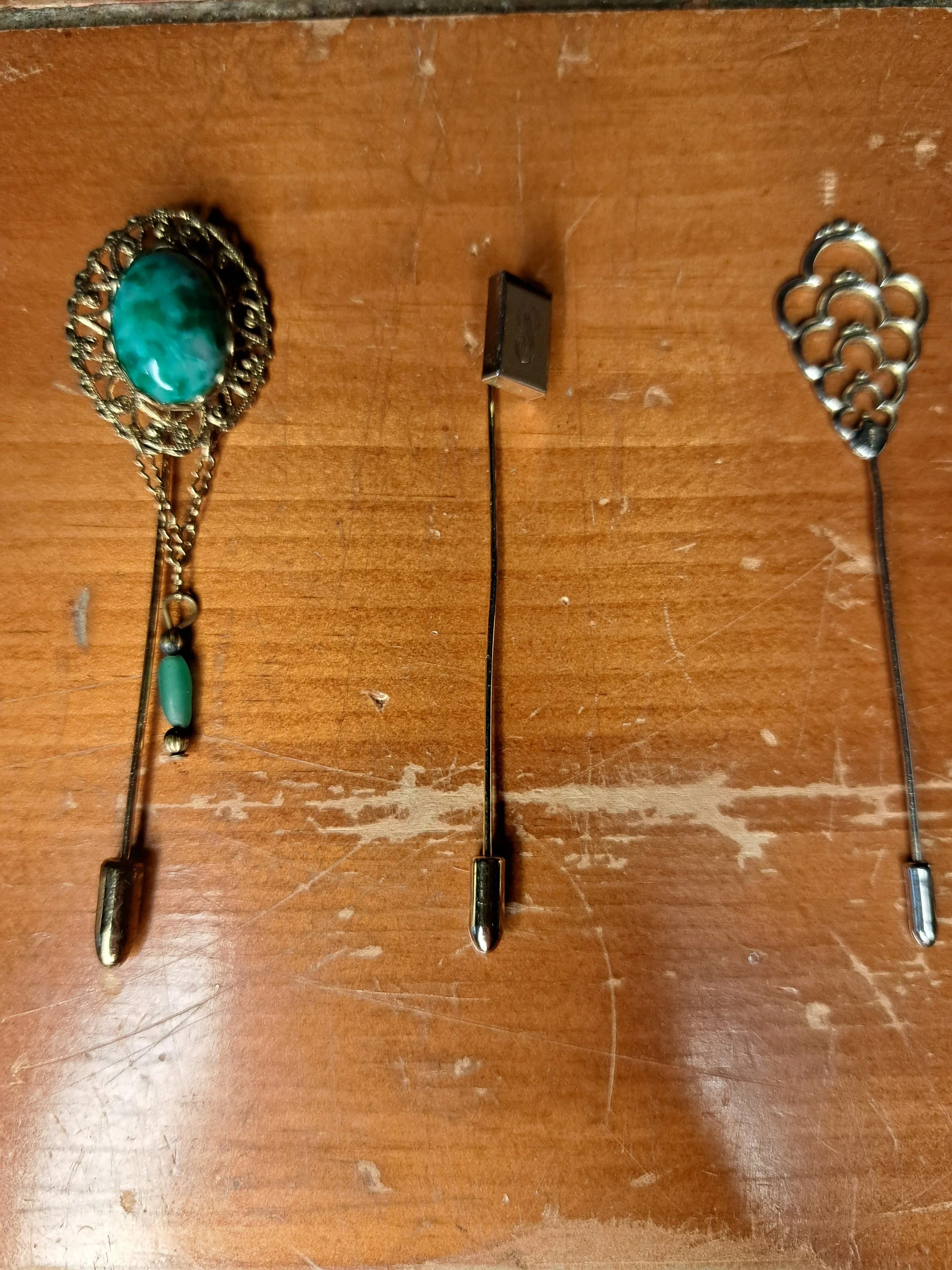 https://i.etsystatic.com/9208937/r/il/2fbe90/5404206273/il_fullxfull.5404206273_3j90.jpg