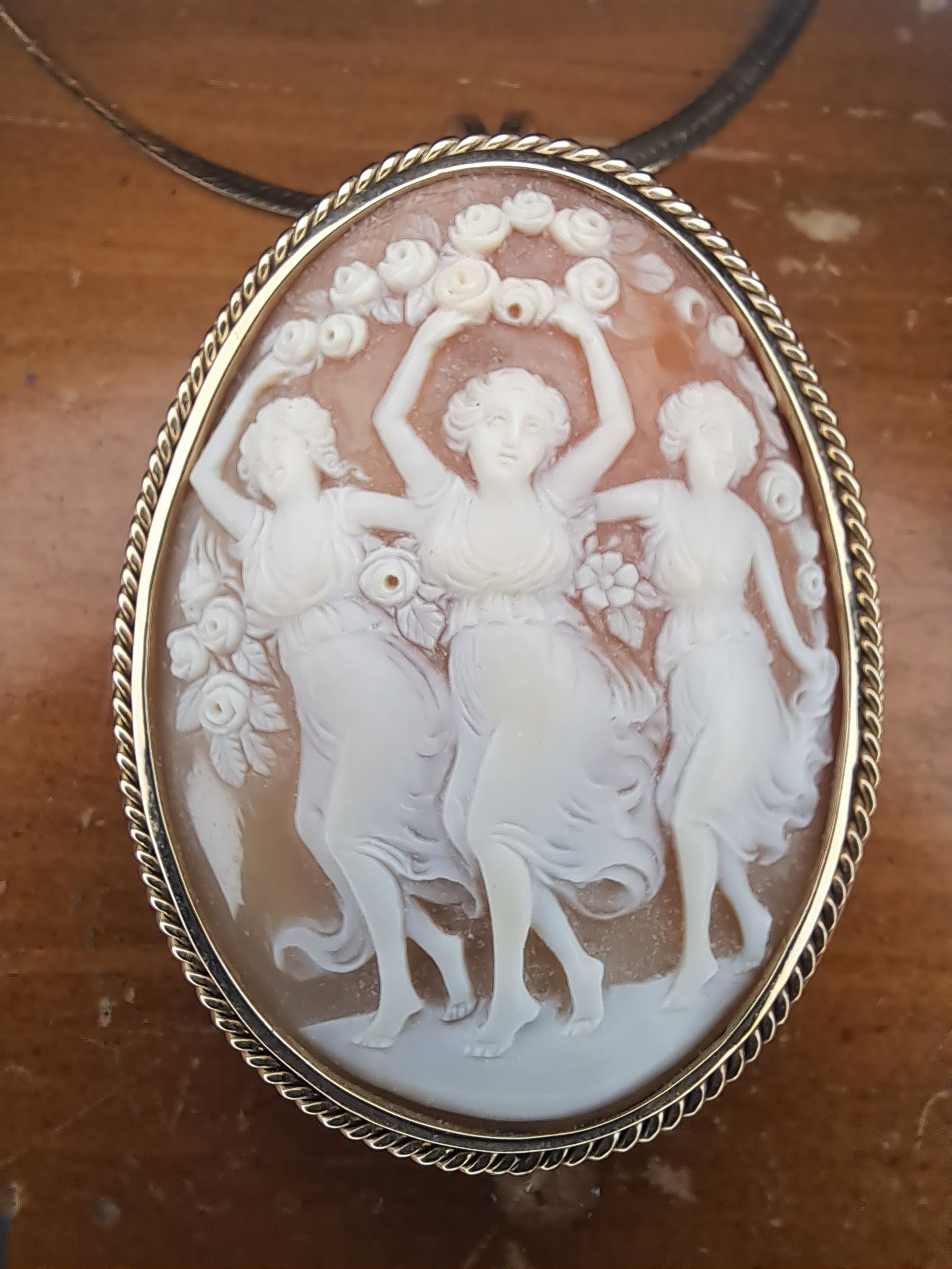 https://i.etsystatic.com/9208937/r/il/d9e761/5349156852/il_fullxfull.5349156852_kzbm.jpg