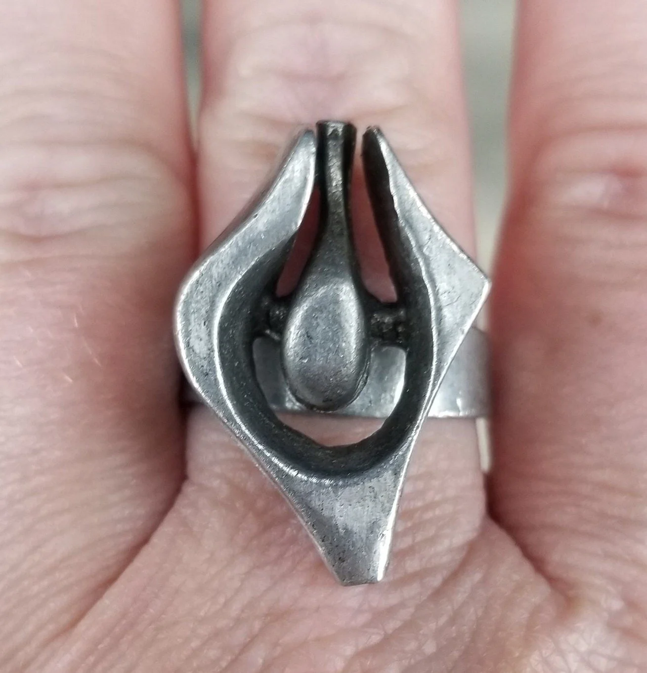 https://i.etsystatic.com/9208937/r/il/ea03a0/3496239277/il_fullxfull.3496239277_rsw6.jpg