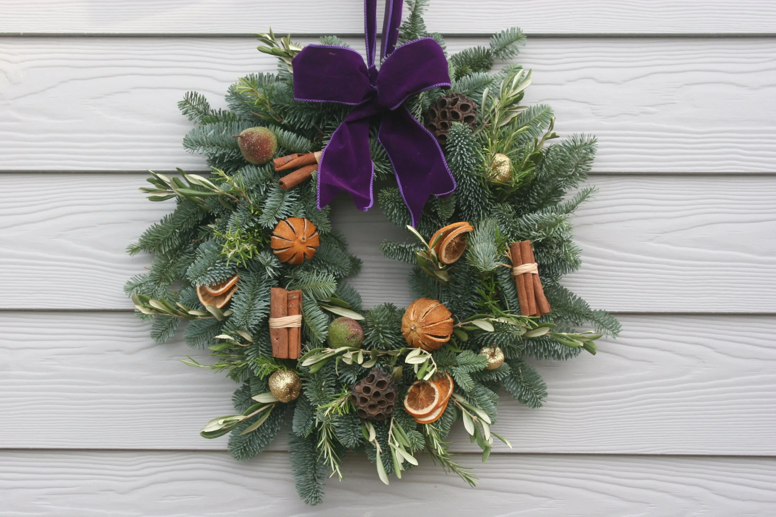 CHRISTMAS PURPLE FESTIVE FRUITY DOOR WREATH