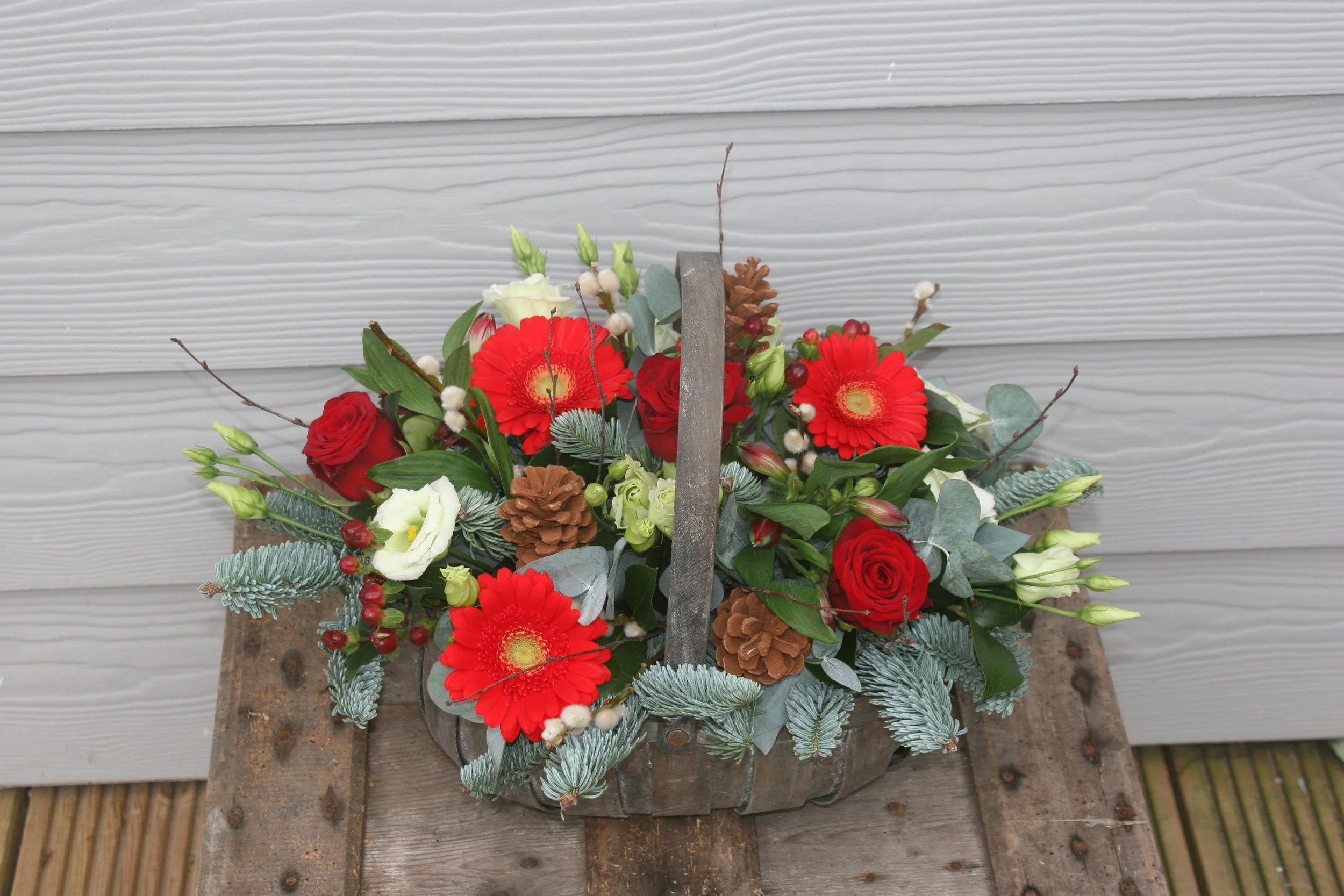 RED FESTIVE BASKET