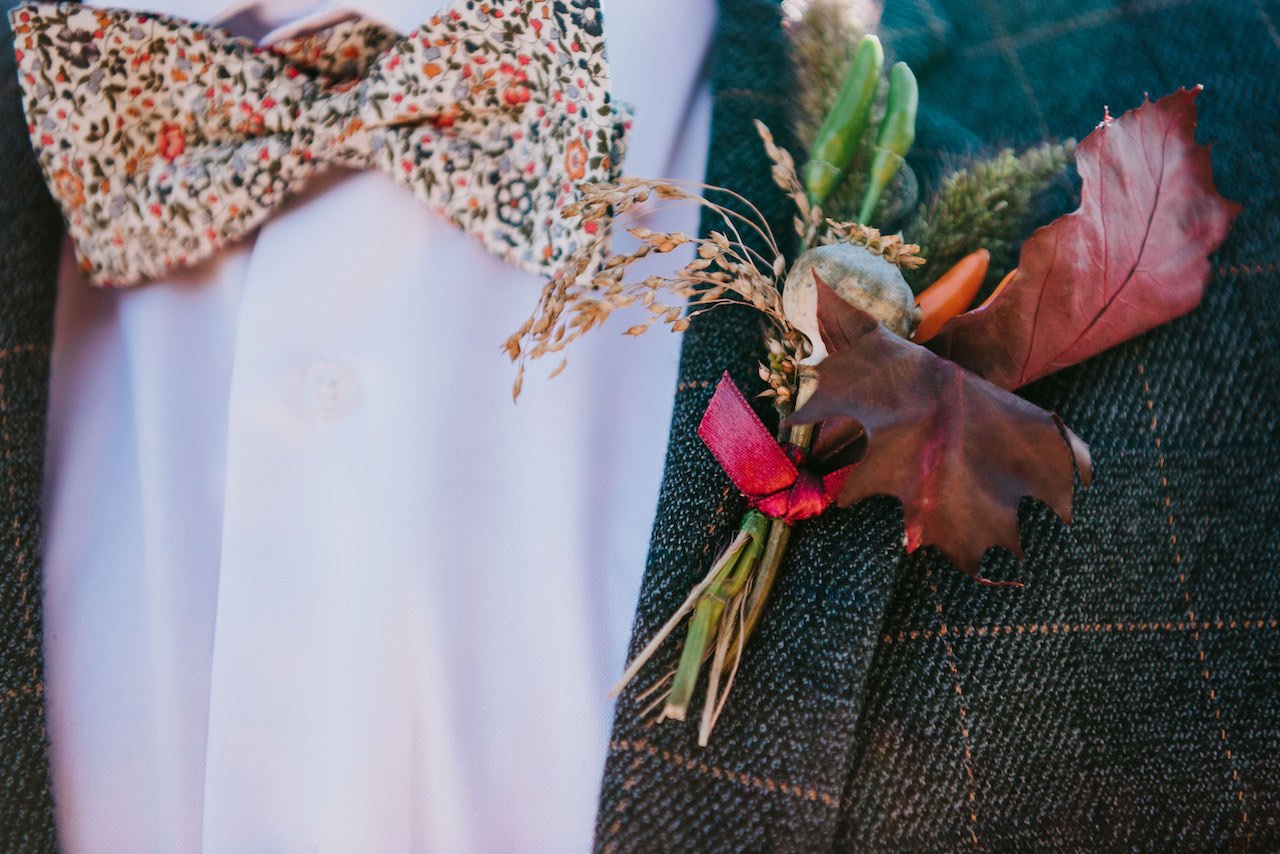 campbells-flowers-autumn-wedding-flowers-lgbtq-buttonhole.jpg
