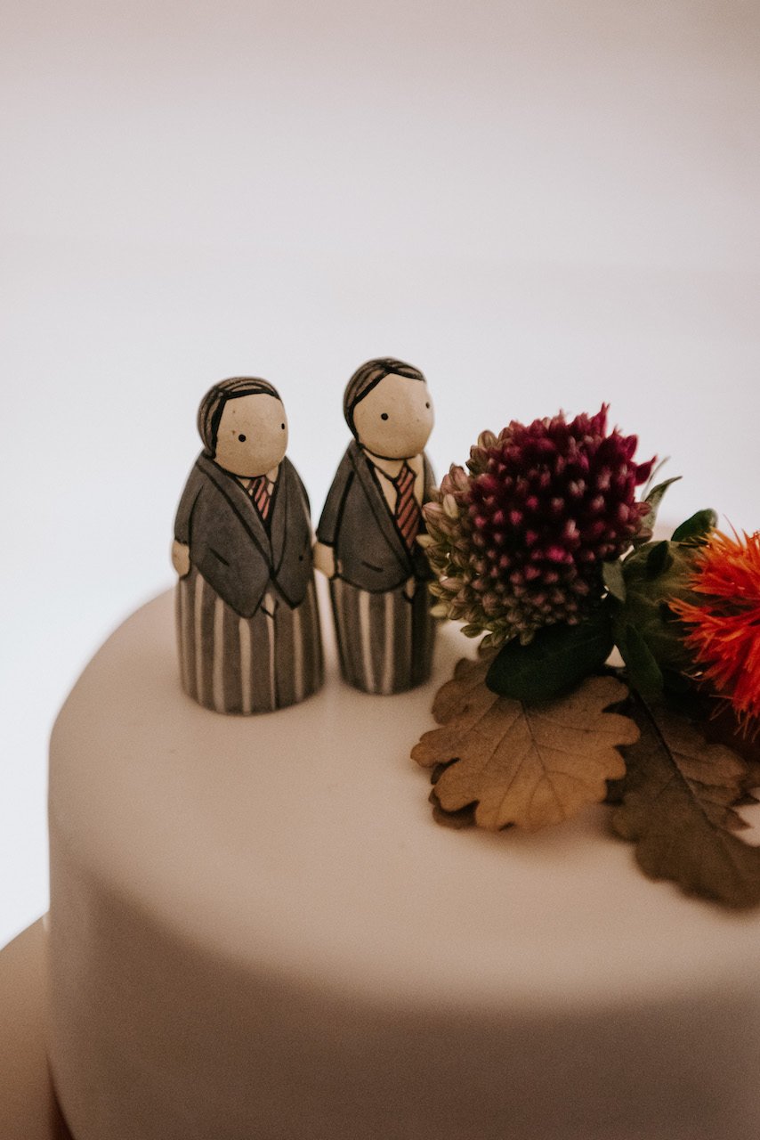 campbells-flowers-lgbtq-cake-topper-autumn-wedding-flowers.jpg