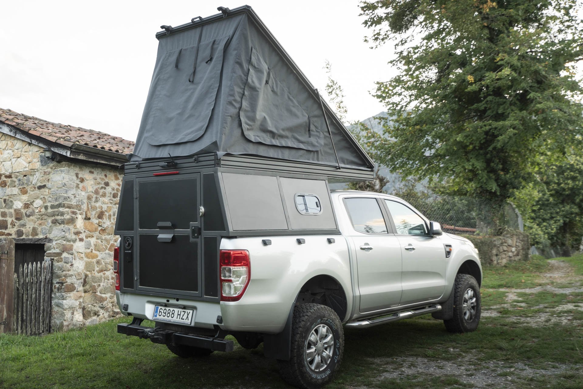 Ford Ranger Canopy tienda.jpg