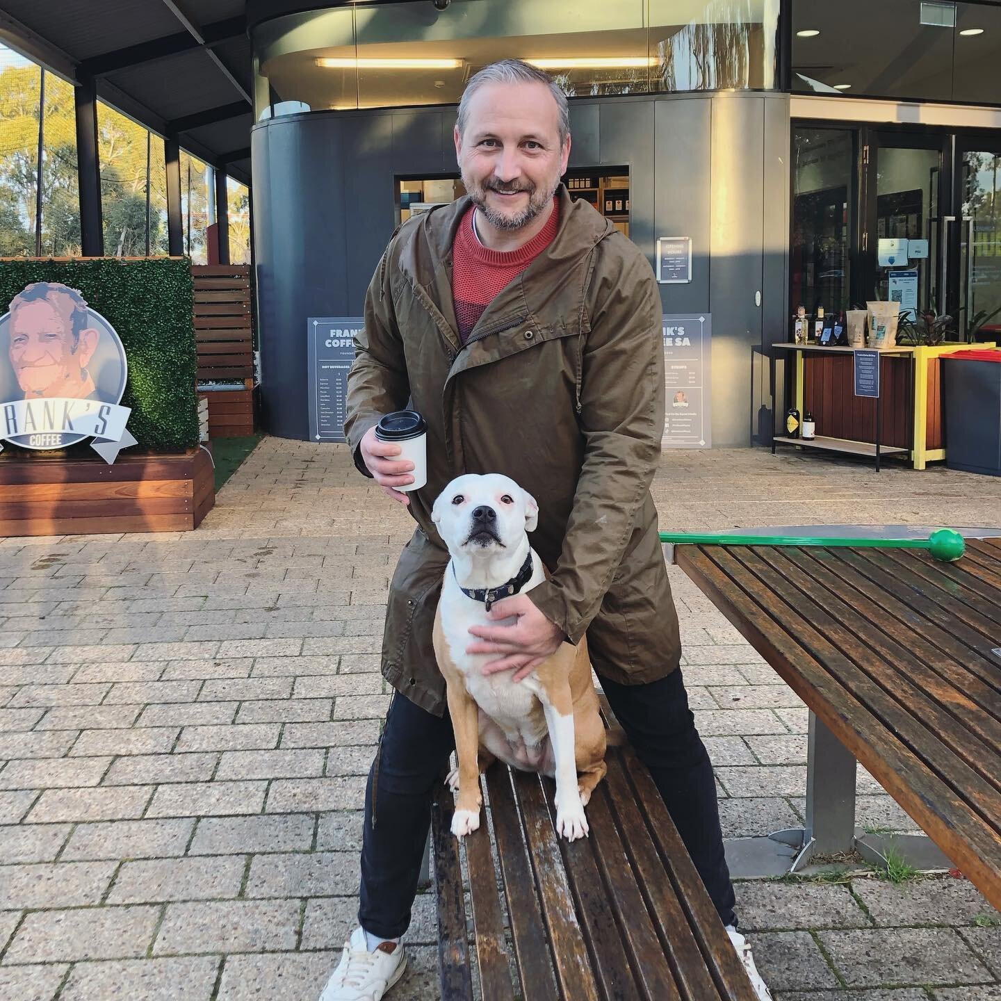 CUSTOMER SPOTLIGHT #1

Meet Jason and his gorgeous dog, Gigi.

Jason&rsquo;s Choice: Large Flat White and a biscuit for Gigi, if she&rsquo;s LUCKY!

What Jason Loves About Frank&rsquo;s Coffee SA: &ldquo;I love being able to have a great tastin