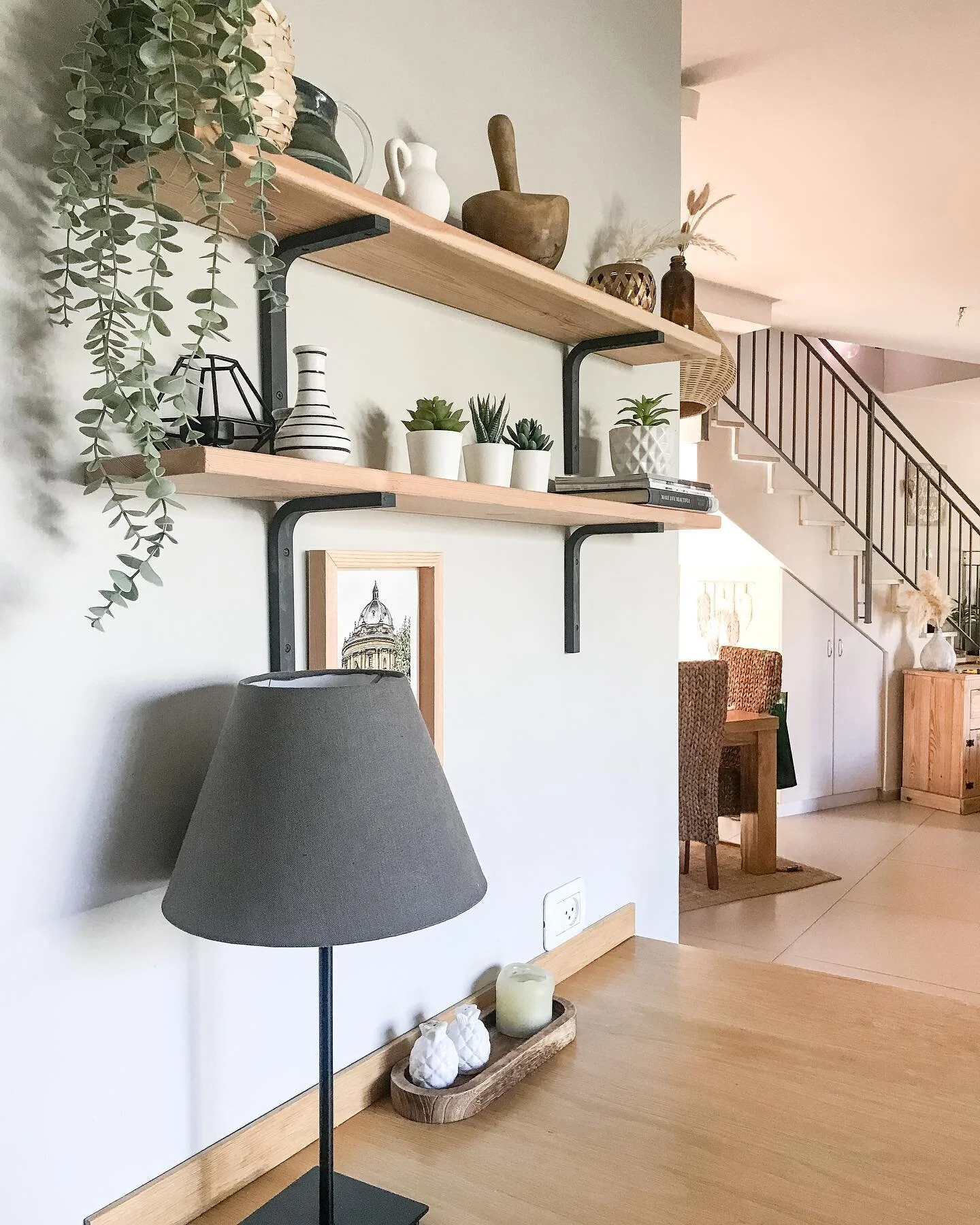 🌿🌿🌿G A T H E R

The kitchen is the centre of the home.
And if it&rsquo;s not, we&rsquo;ve done it wrong!

even when our living room is empty, and we have 20 people over - somehow they all fight over the bar stools, rather than the sofas!

I think 