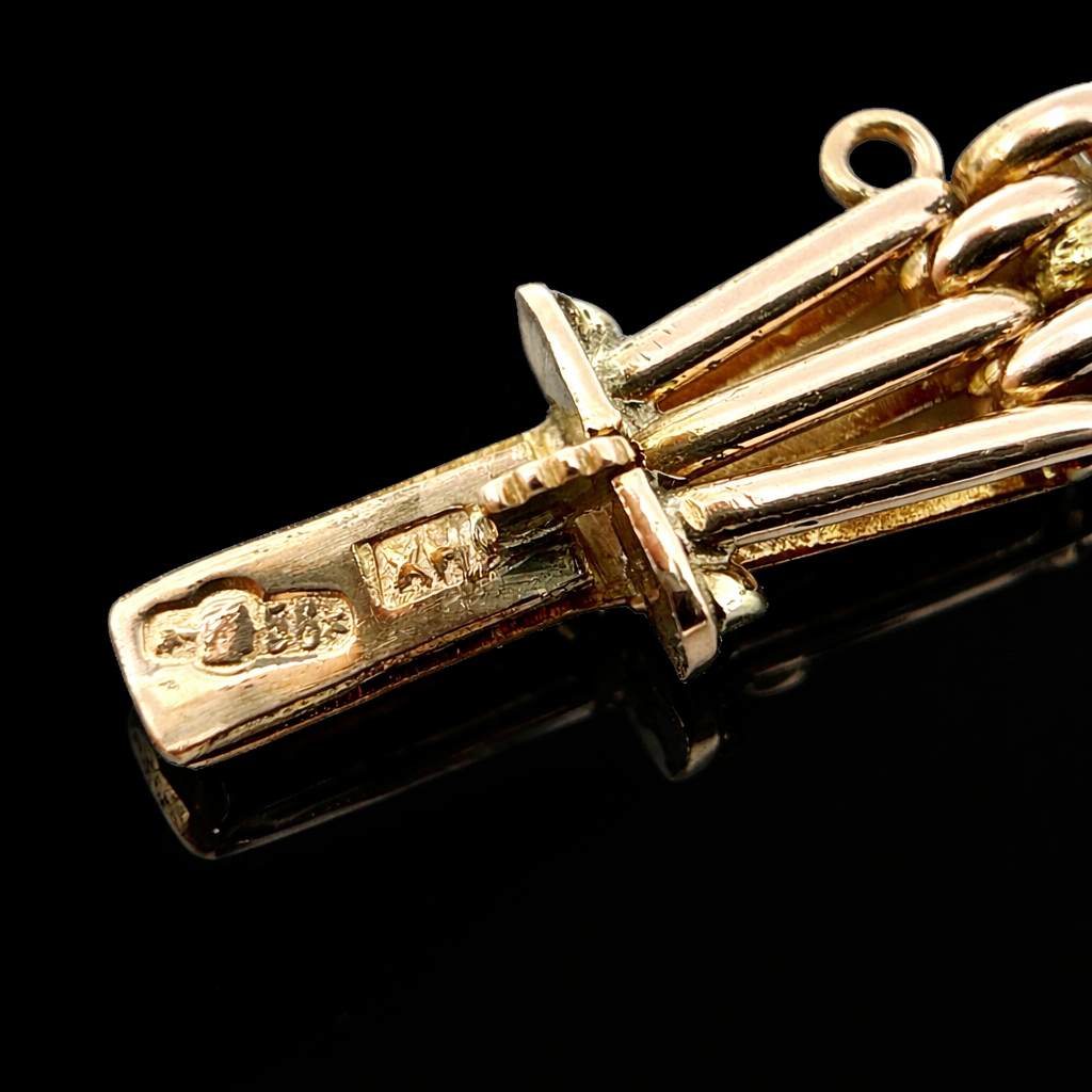 Vintage 14K gold bracelet clasp detail.png