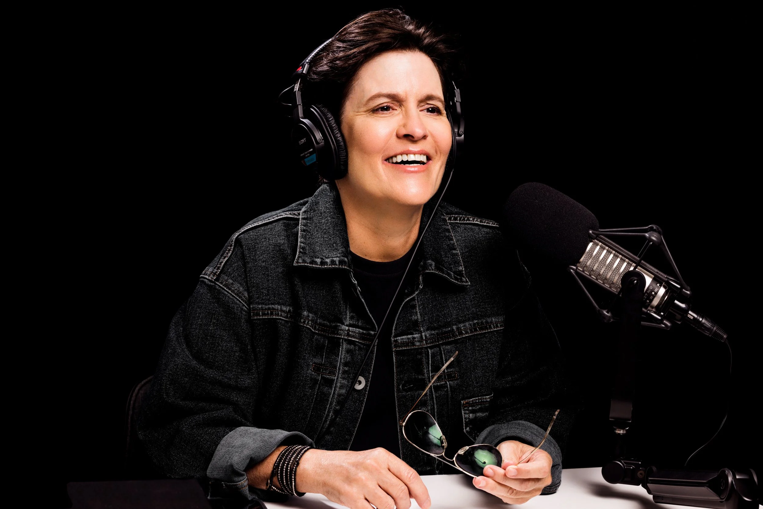 KaraSwisher-Microphone-PhotographByPhilipMontgomery_.JPG
