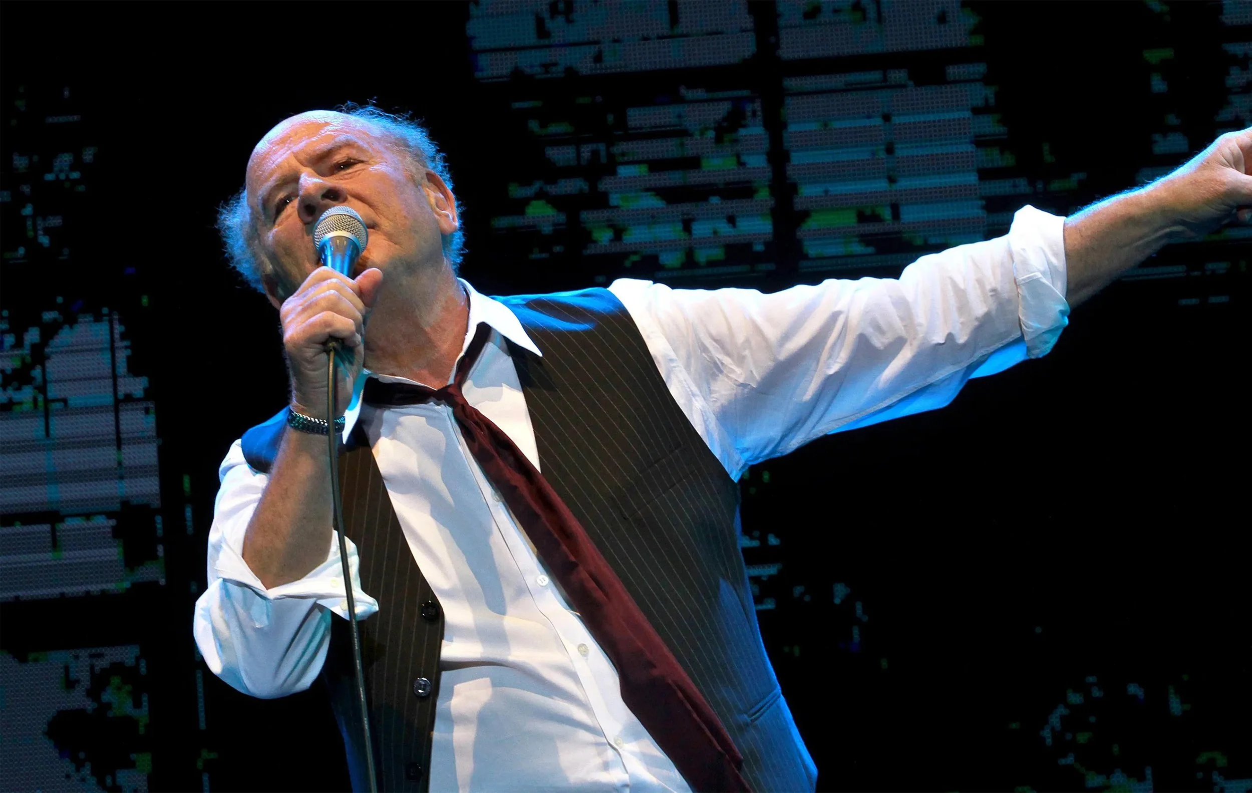 ART GARFUNKEL PRESS IMAGE .jpg