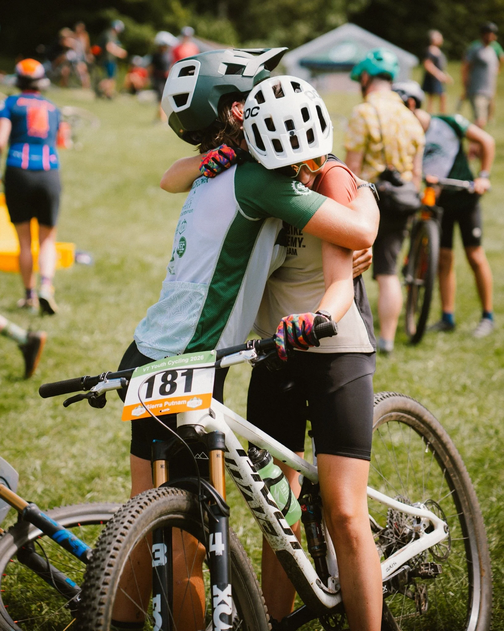 Well that was a pretty epic way to kick things off! Thank you racers, spectators, volunteers, course crew and everyone who pitched in to make today so special. 

Race 1: Ascutney 🤘

📸 : @gill.e.cameron