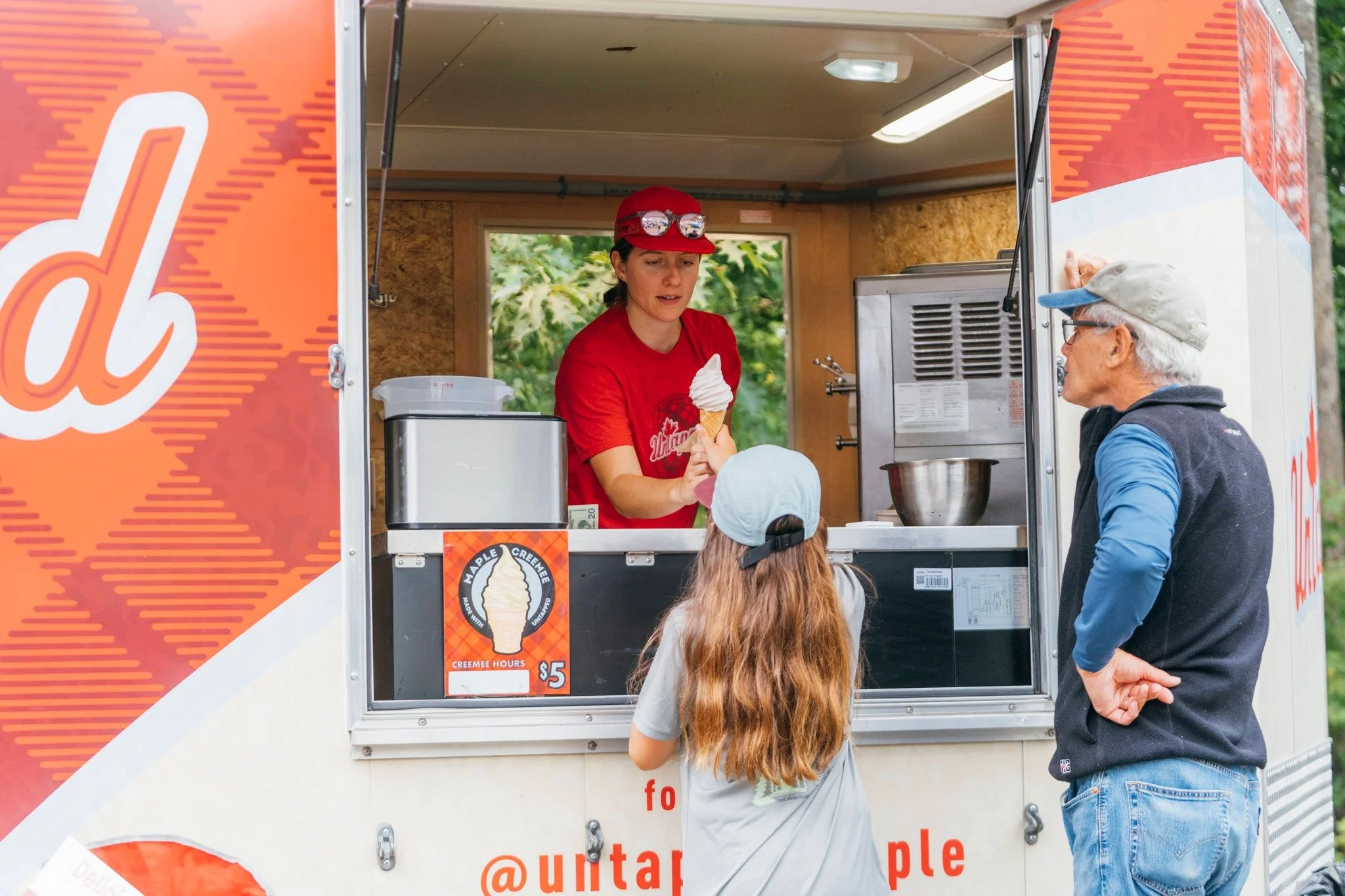 They're baaack! The sweetest treat of the season is rolling up to this Saturday's race.

@untappedmaple is serving up a cone of deliciousness to EVERY racer at the Catamount Outdoor Family Center!

And they're sponsoring this week's podium, too, so s