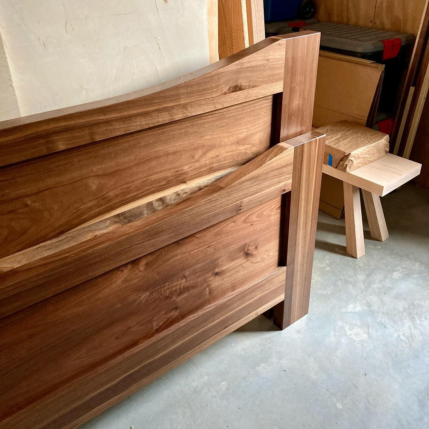 I liked the way morning light hit this almost-finished black walnut bed yesterday. It&rsquo;s too huge for me to get good photos in the shop, but I&rsquo;ll post some more when it&rsquo;s ready to deliver.

.
.
.
#vvfurniture #custombed #customfurnit