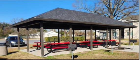 Picnic Area w/ Grills