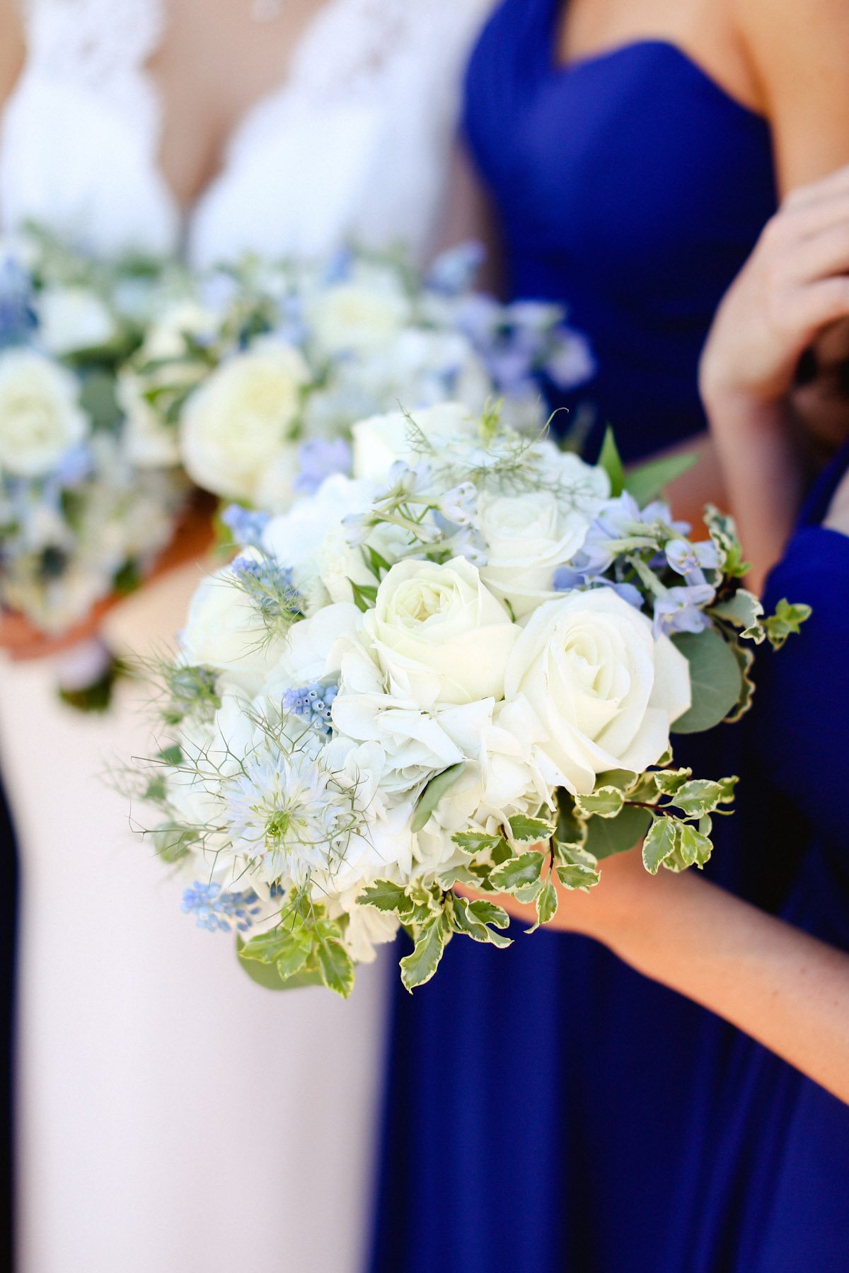How to create wedding party bouquets with profitability in mind
