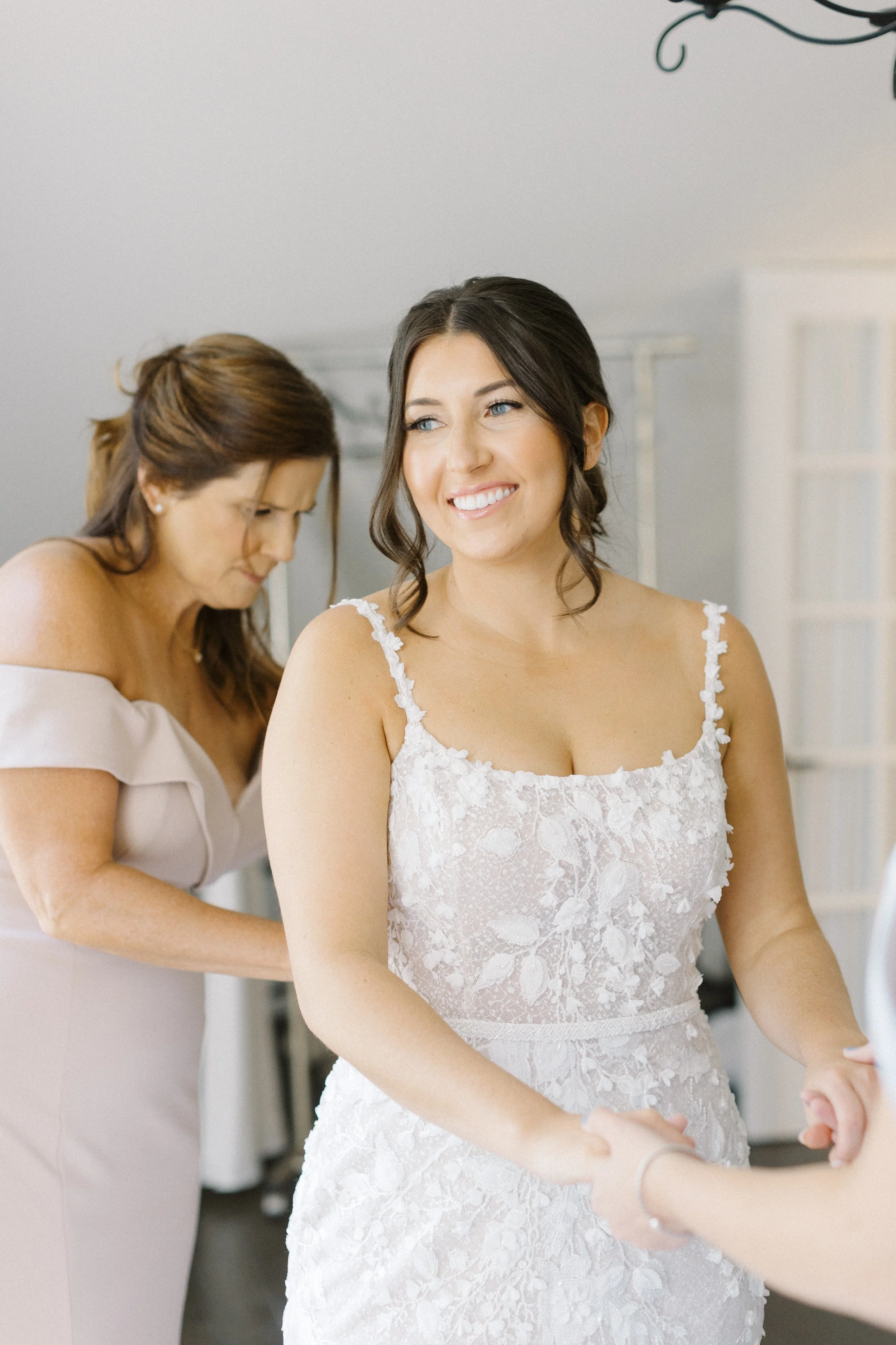 HausofBeautyNH-Services-WeddingMakeup400.JPG