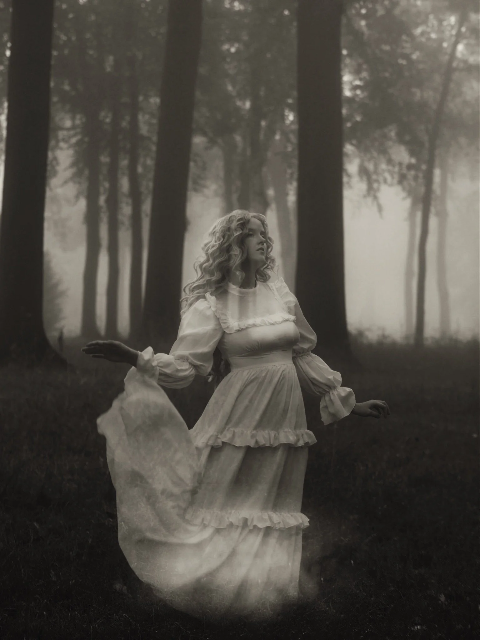 Jill posing as Ms Aria (IG @thecozybones)