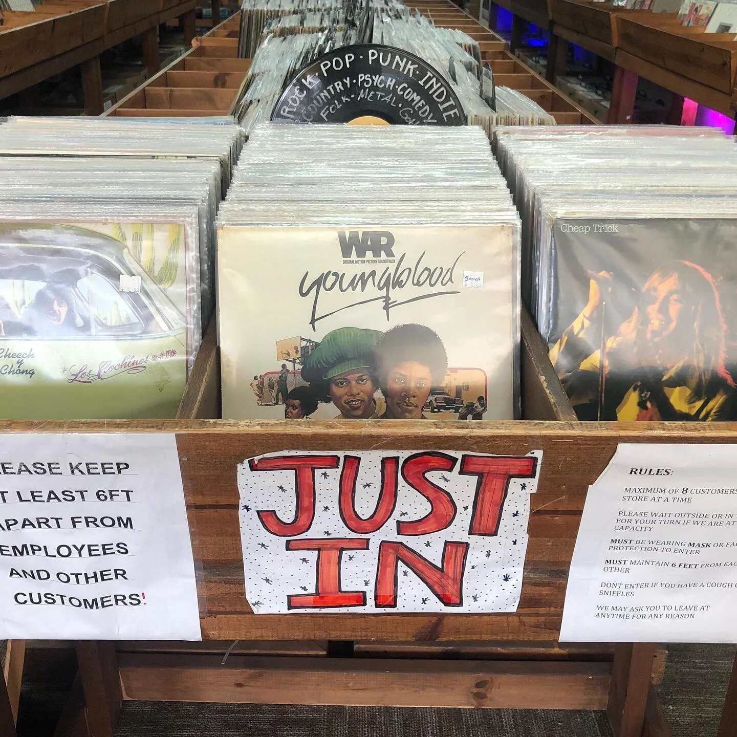 150 more used records were just added to the new arrivals!!! This picture is a good indicator of a little bit of everything... We still have some hip-hop records remaining and a bunch of classic rock... There’s even a bit of jazz and still seal