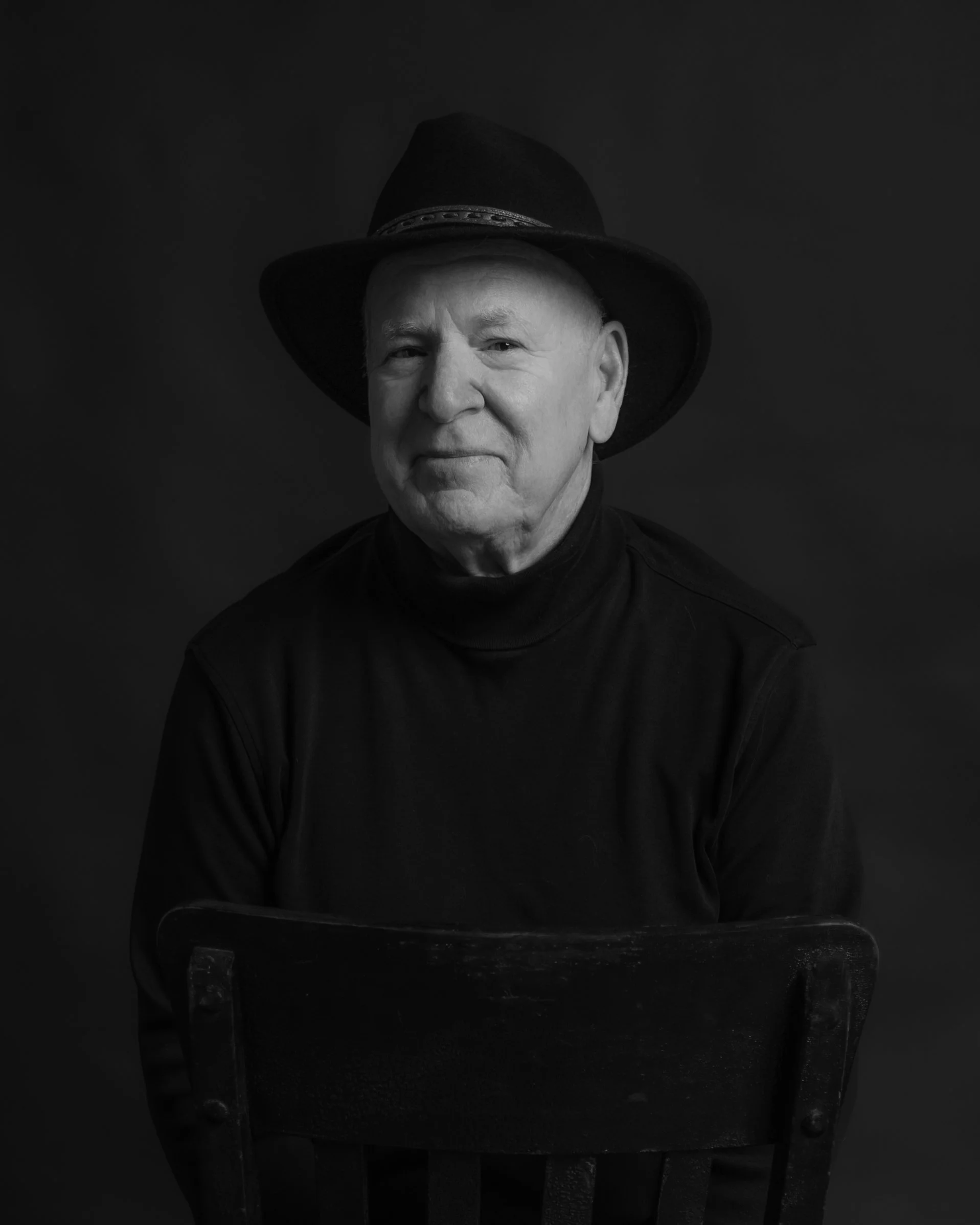 ELLIOT ANDERS_WEB RES_B&W.jpg
