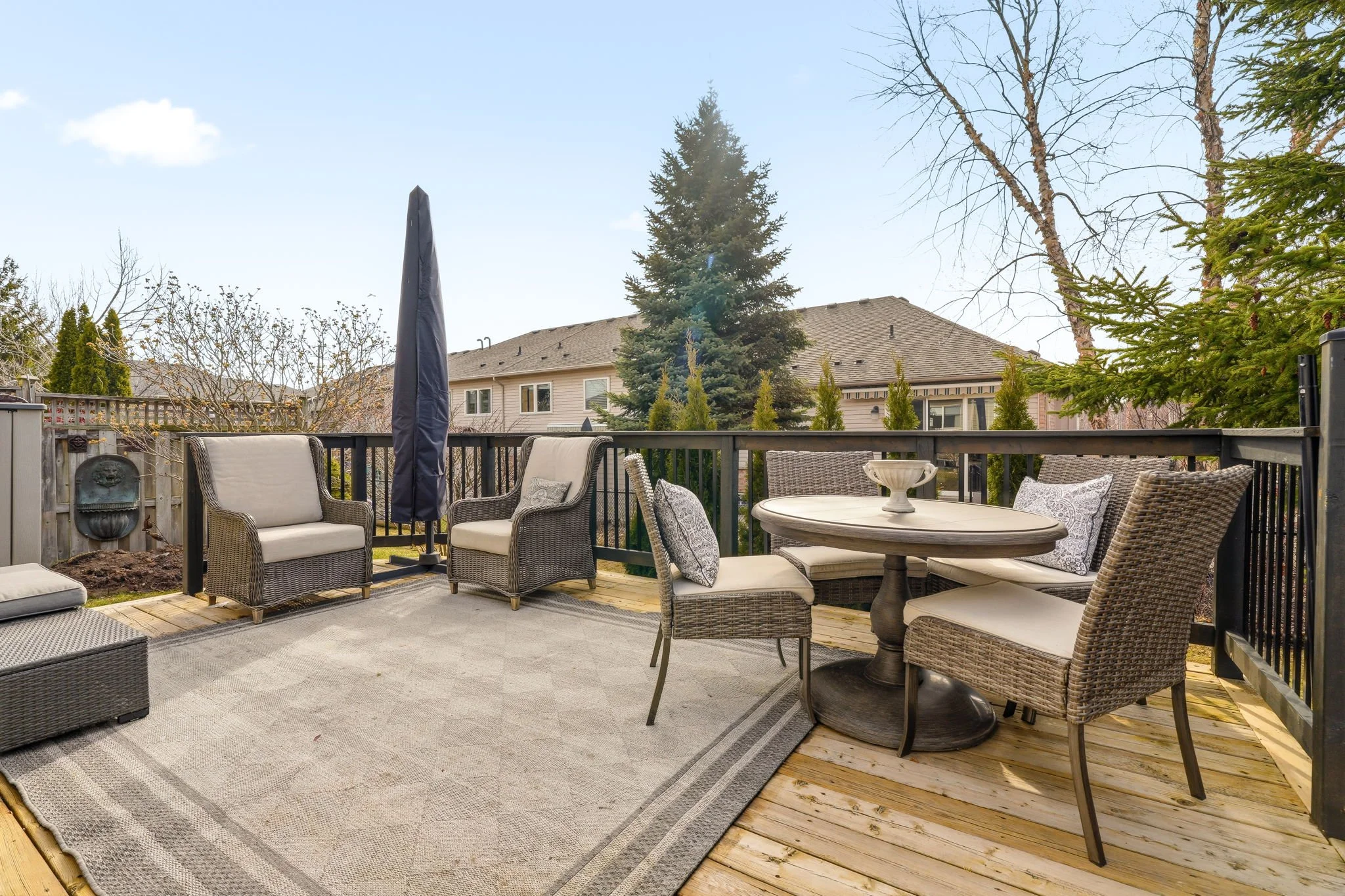 52-web-or-mls-EXTERIOR BACK.jpg