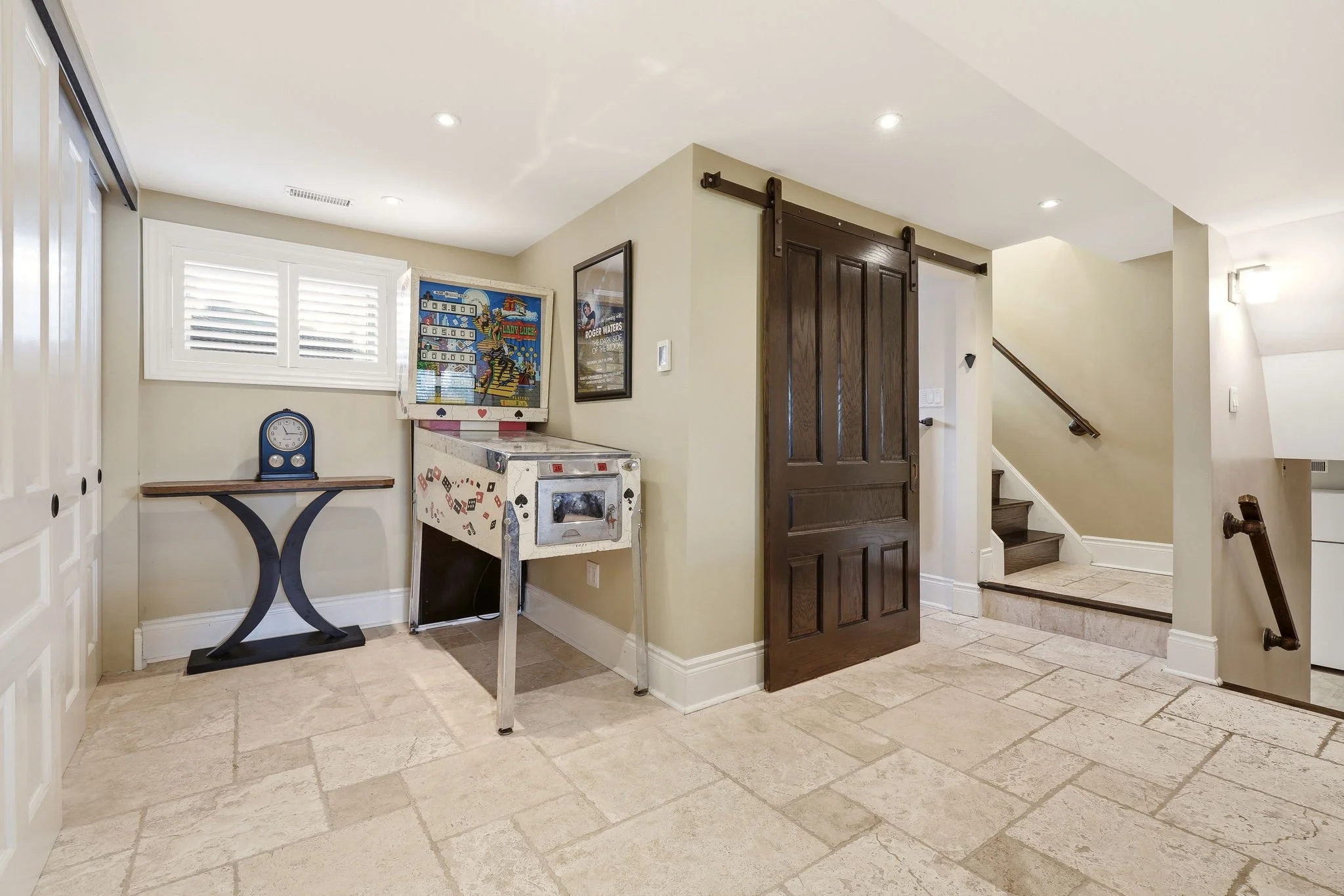 37-web-or-mls-LOWER LEVEL-5.jpg