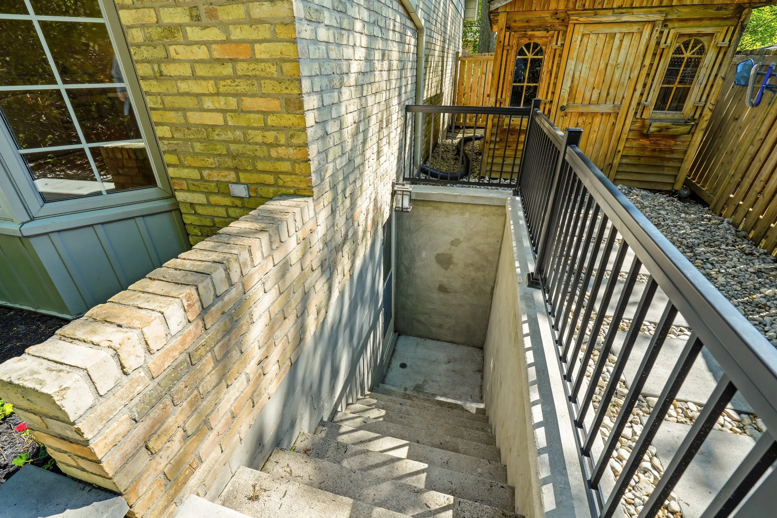 76-print-EXTERIOR-12.jpg