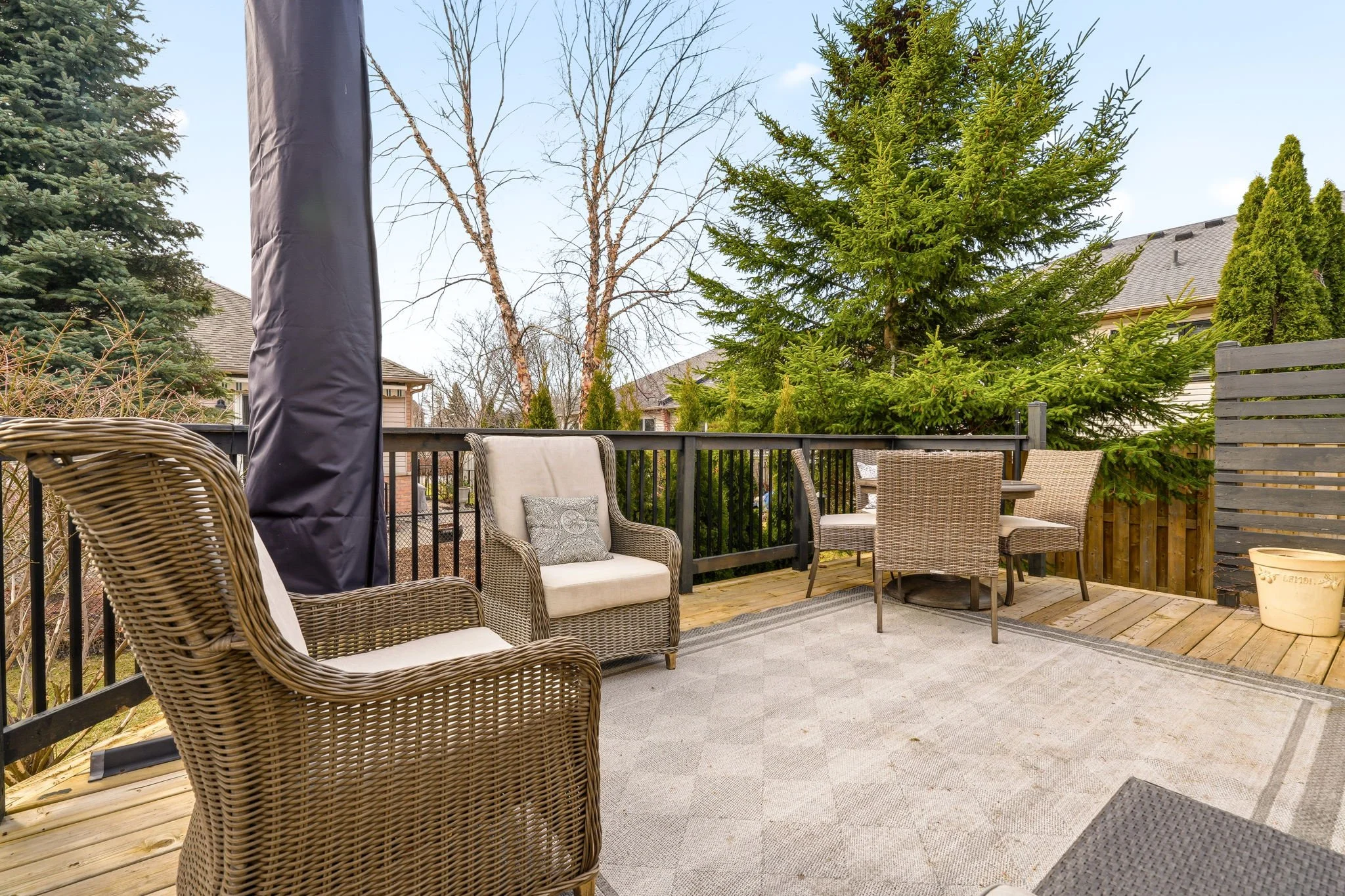 48-web-or-mls-EXTERIOR BACK-4.jpg