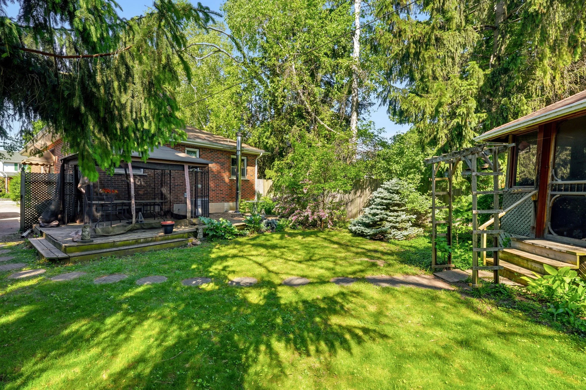 30-web-or-mls-EXTERIOR BACK-3.jpg