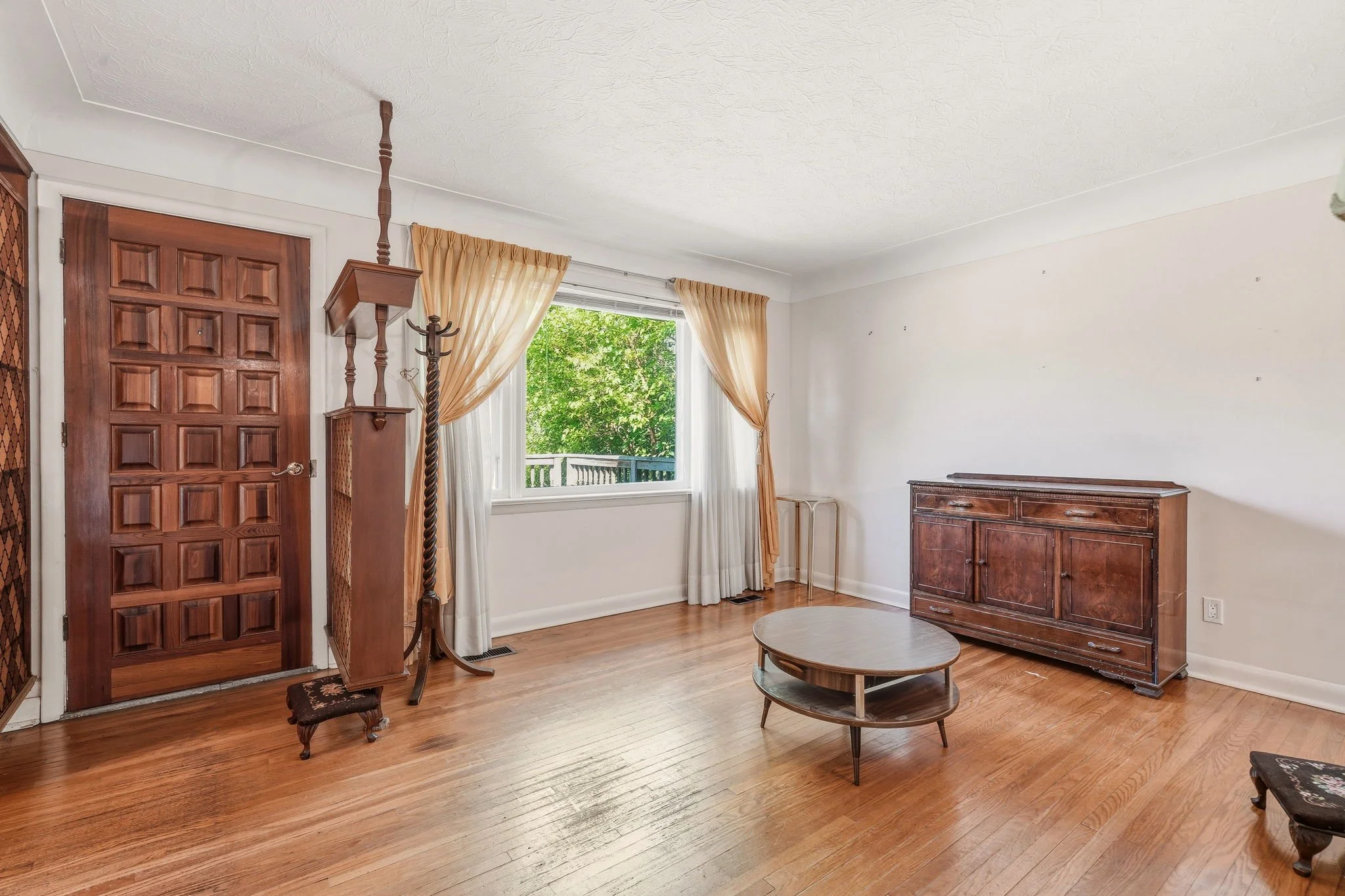 10-web-or-mls-MAIN FLOOR-4.jpg