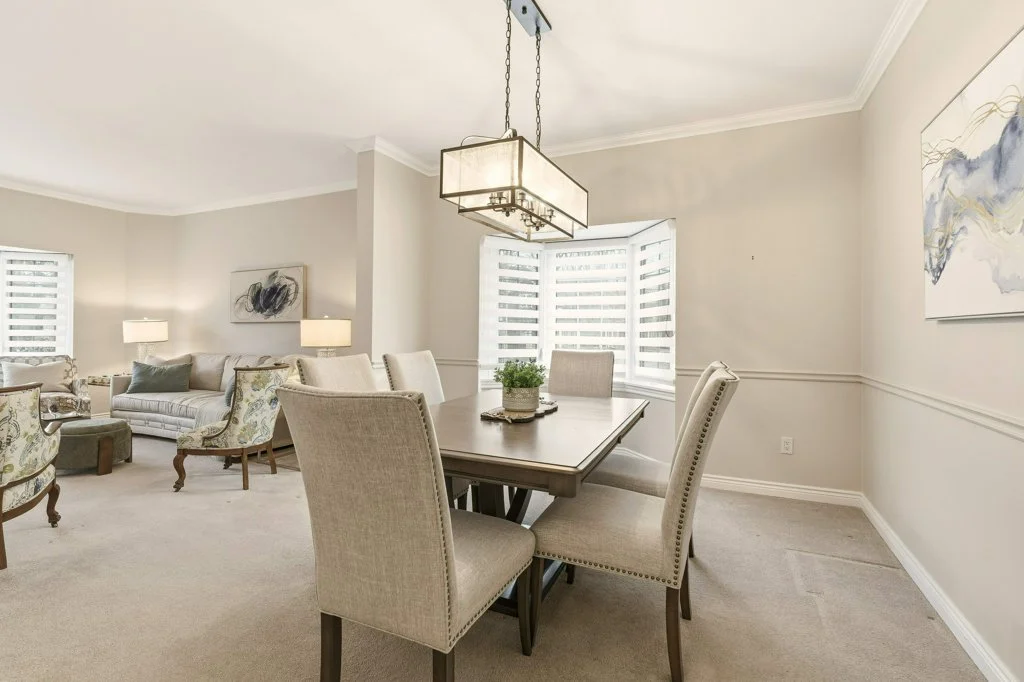 015-MAIN FLOOR-11_m.jpg