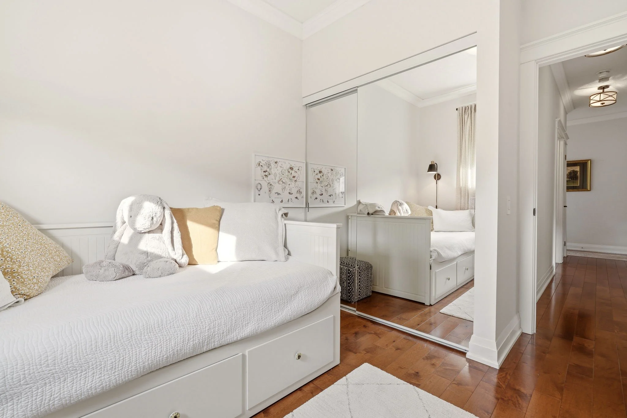 32-web-or-mls-MAIN FLOOR-27.jpg