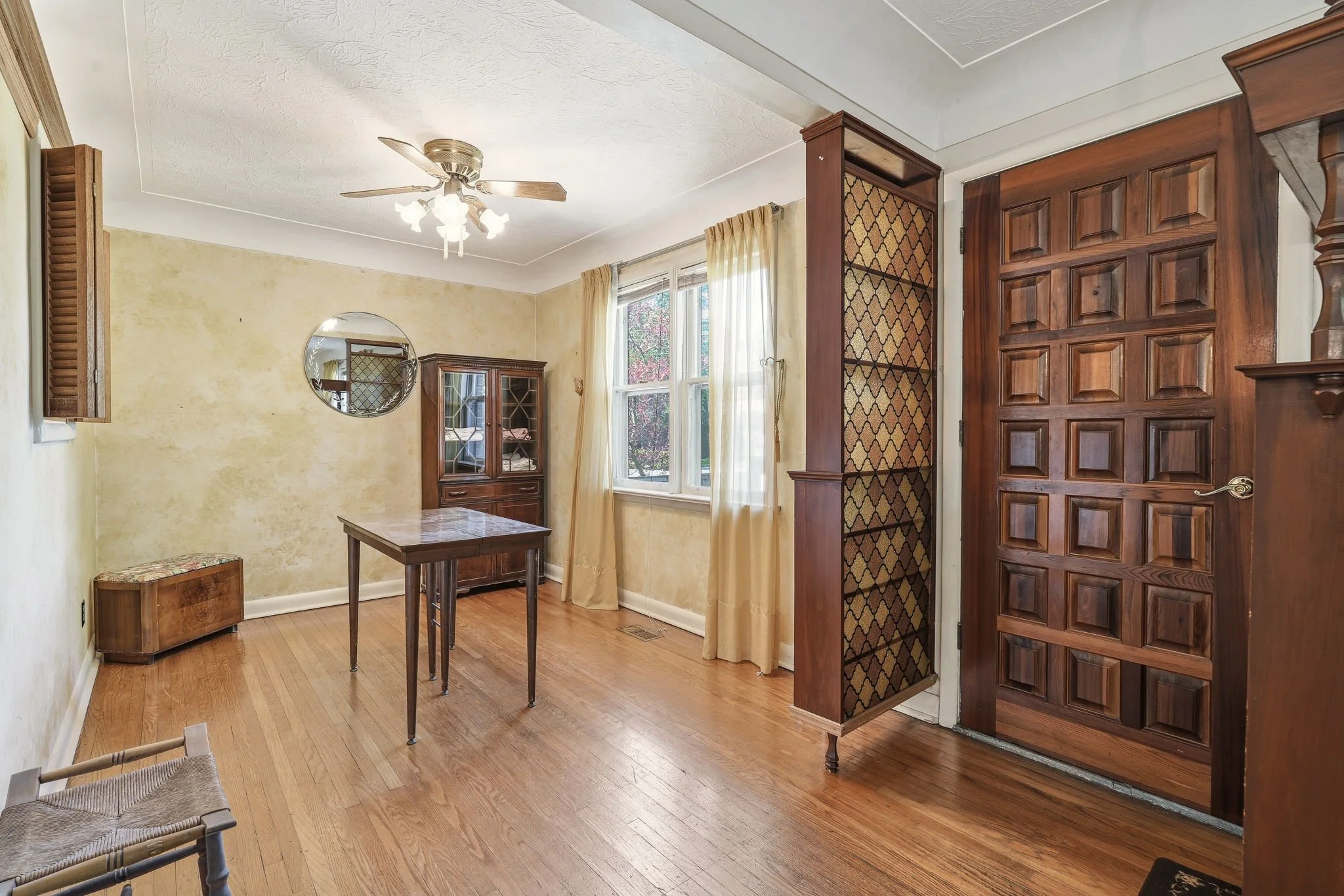 8-web-or-mls-MAIN FLOOR-2.jpg