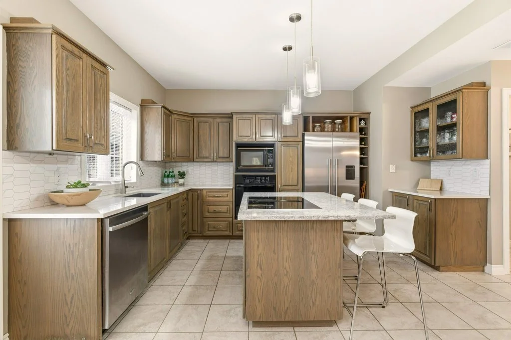 018-MAIN FLOOR-4_m.jpg