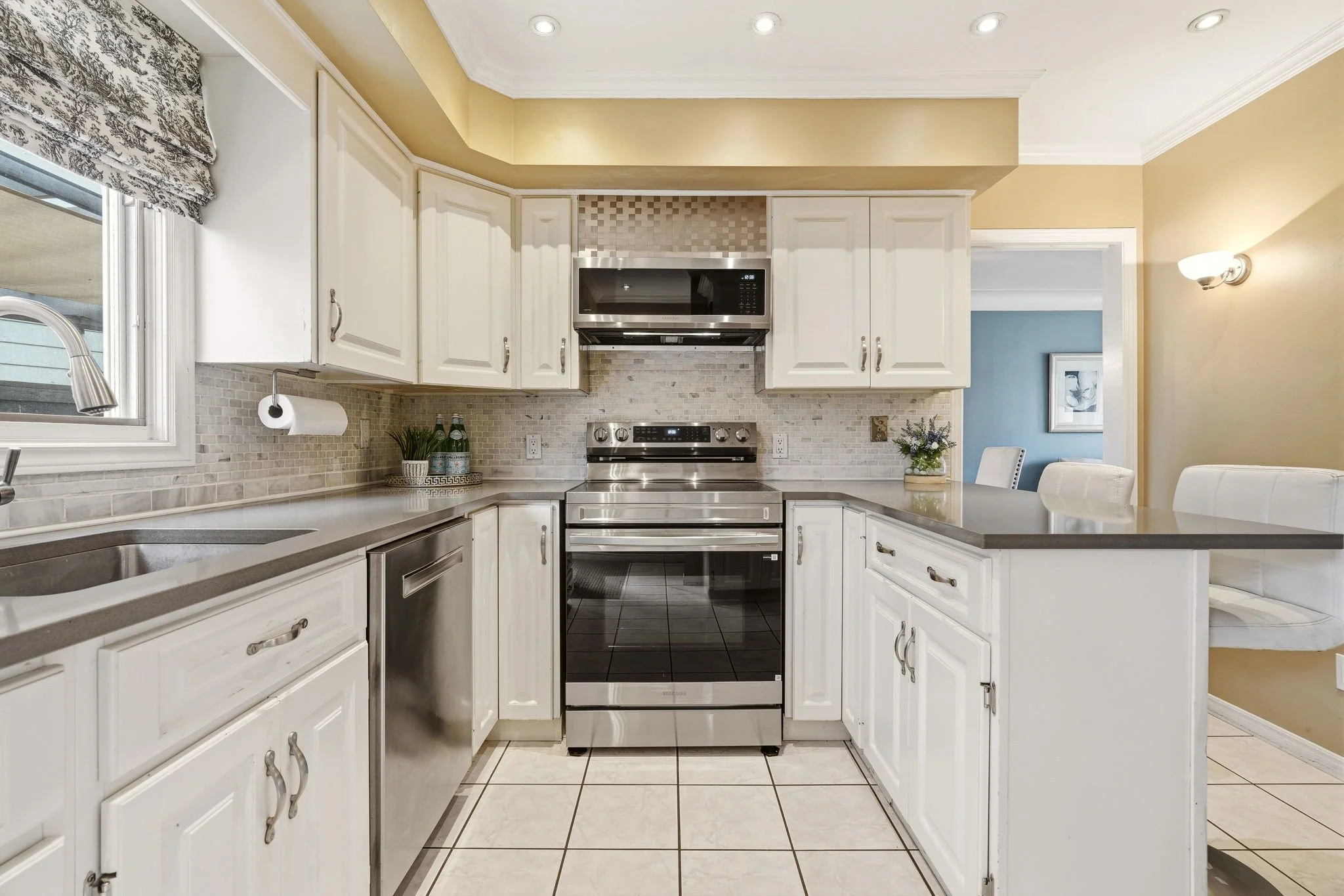 19-web-or-mls-MAIN LEVEL-14.jpg