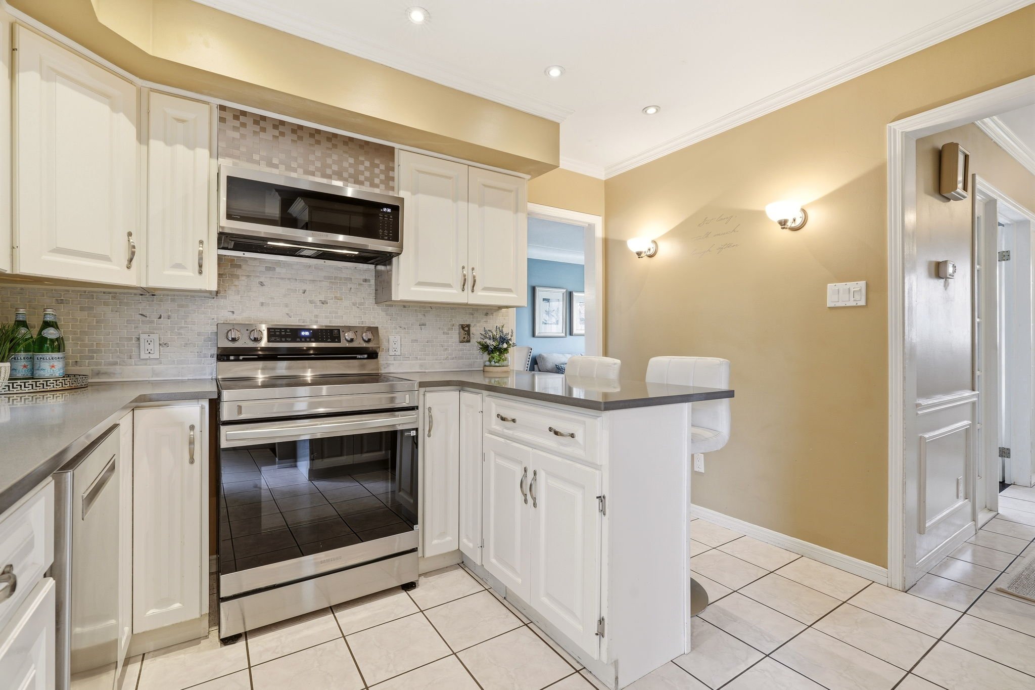 20-web-or-mls-MAIN LEVEL-15.jpg