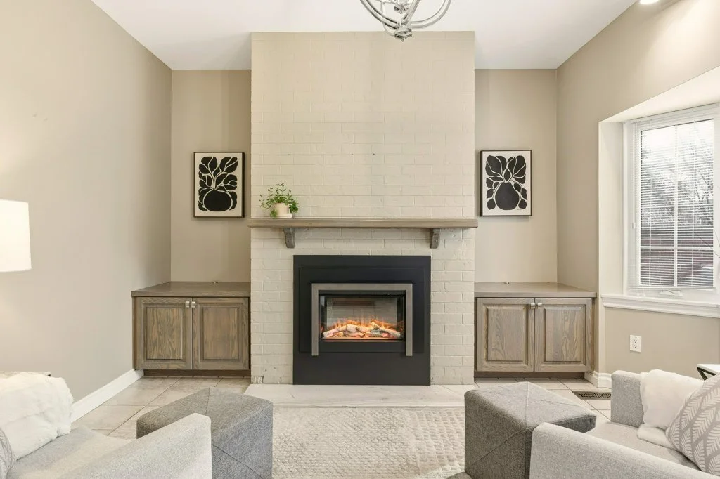 024-MAIN FLOOR-7_m.jpg