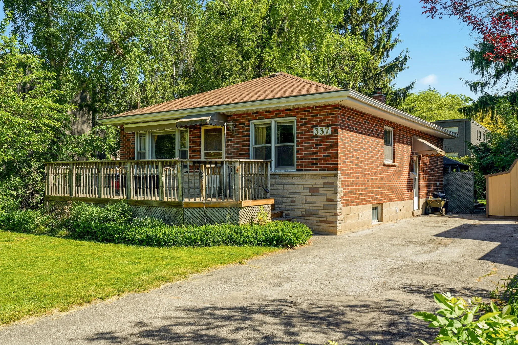 4-web-or-mls-EXTERIOR FRONT-6.jpg