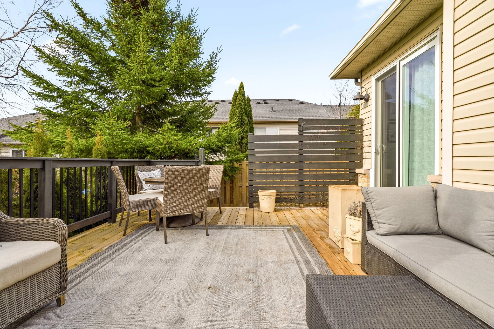 47-web-or-mls-EXTERIOR BACK-3.jpg