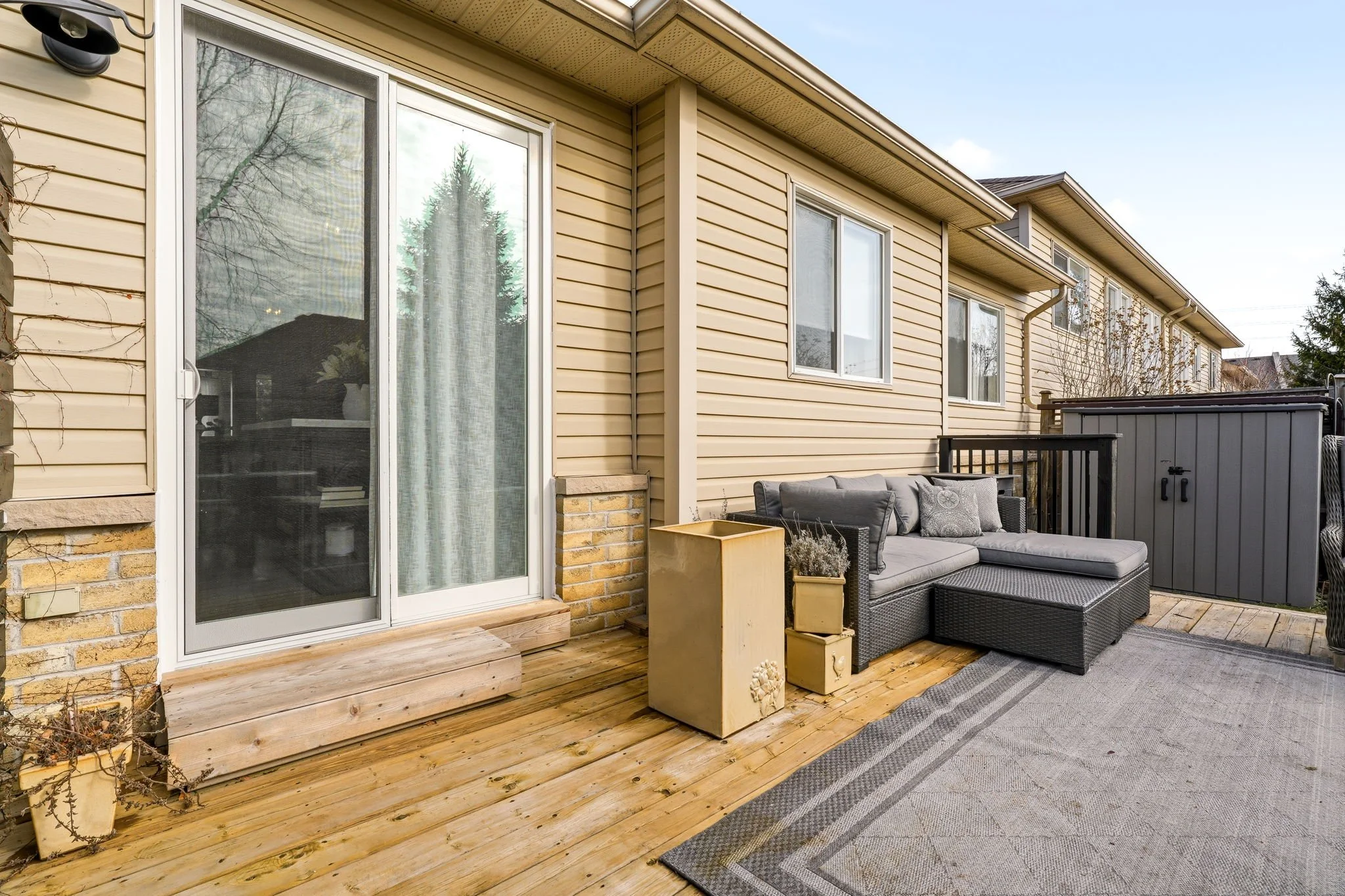 46-web-or-mls-EXTERIOR BACK-2.jpg