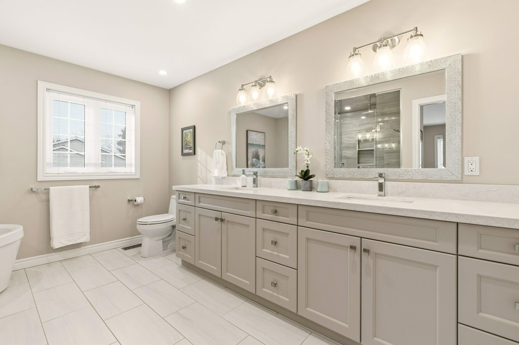 040-SECOND FLOOR-12_m.jpg