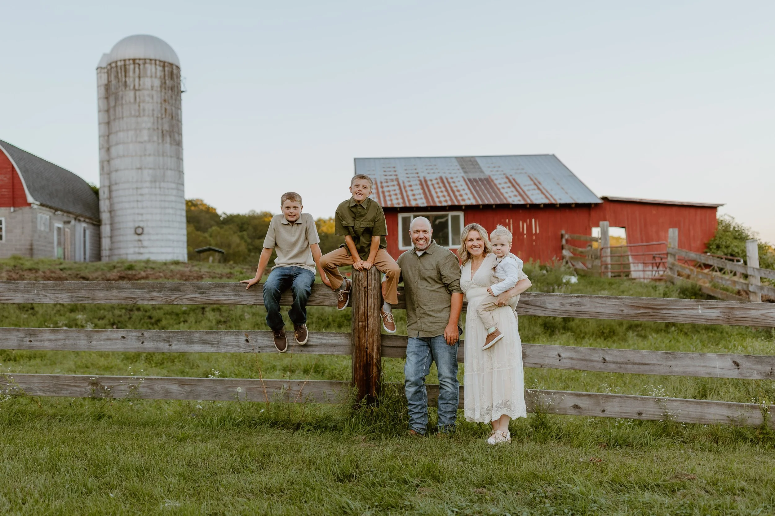 Springfield-Vermont-Family-Photography-family-farm-45.jpg