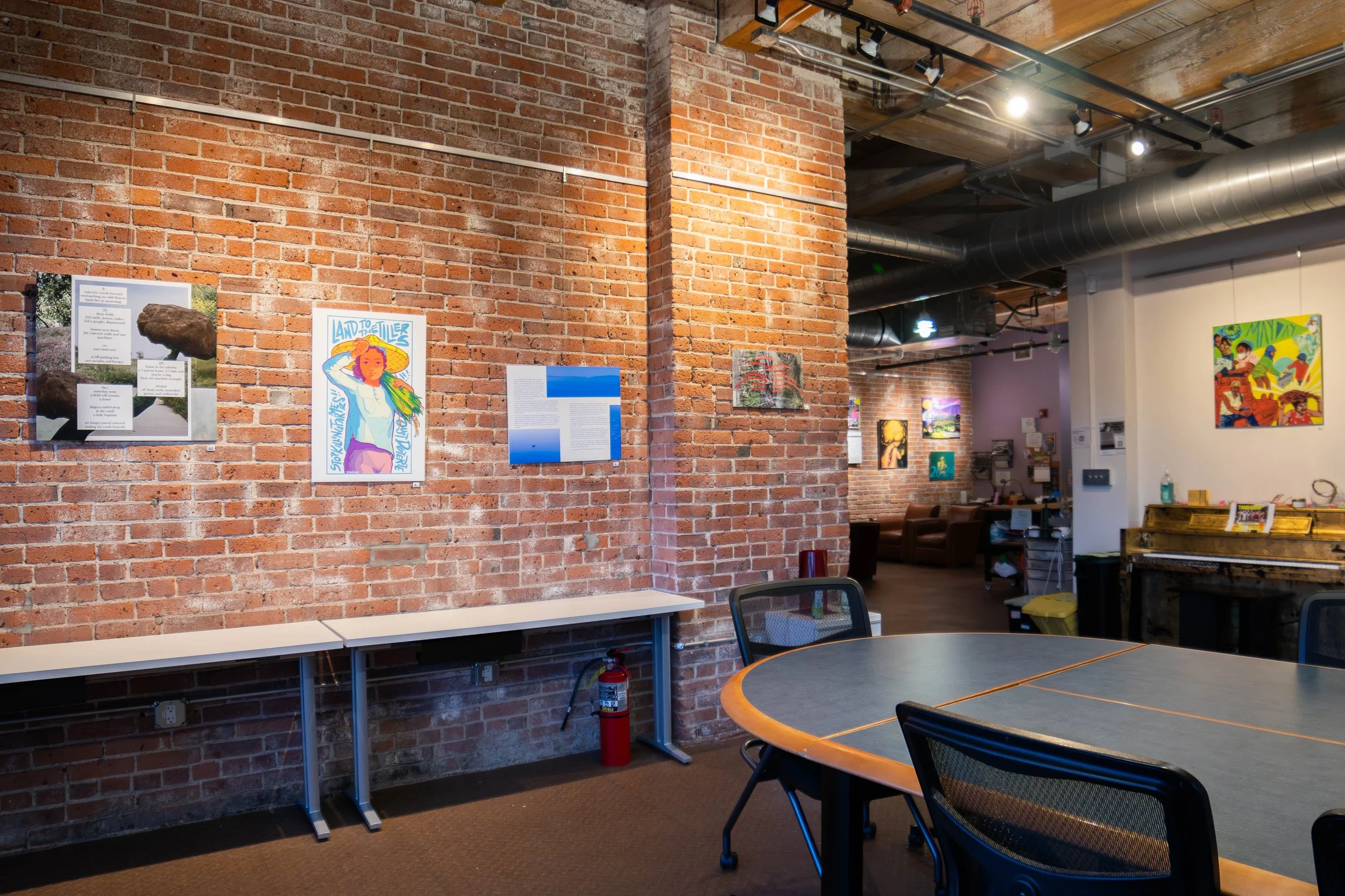 Liyang Network Gallery Documentation-13.jpg