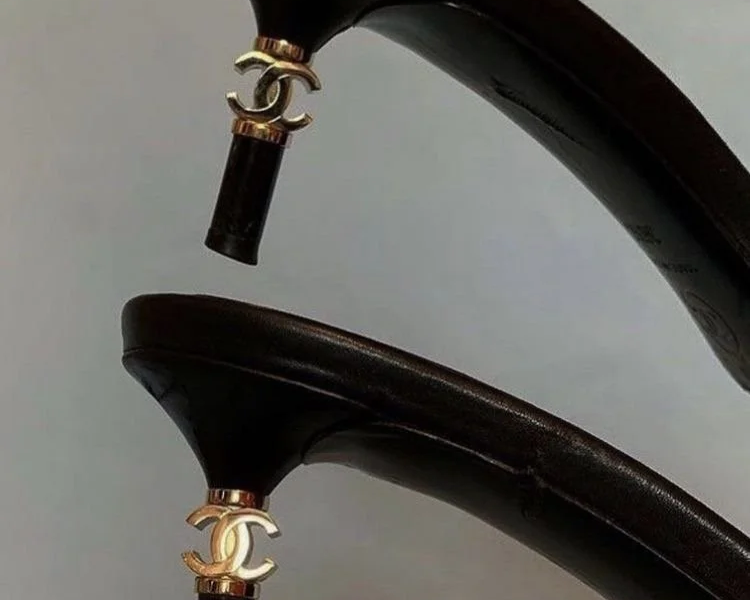 Learn to Admire Without Desire