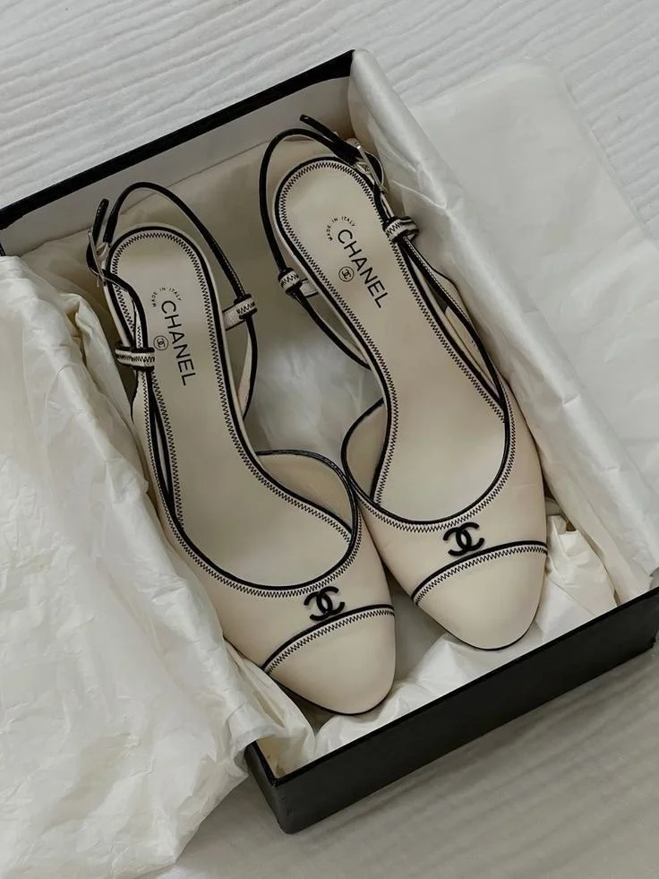 Why Contrast Creates Coherence - Viveura 7.JPG