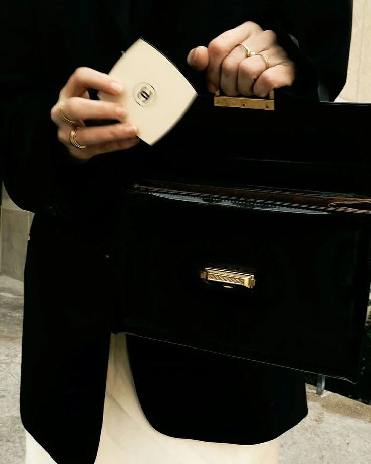 How to admire without desire 4.jpg