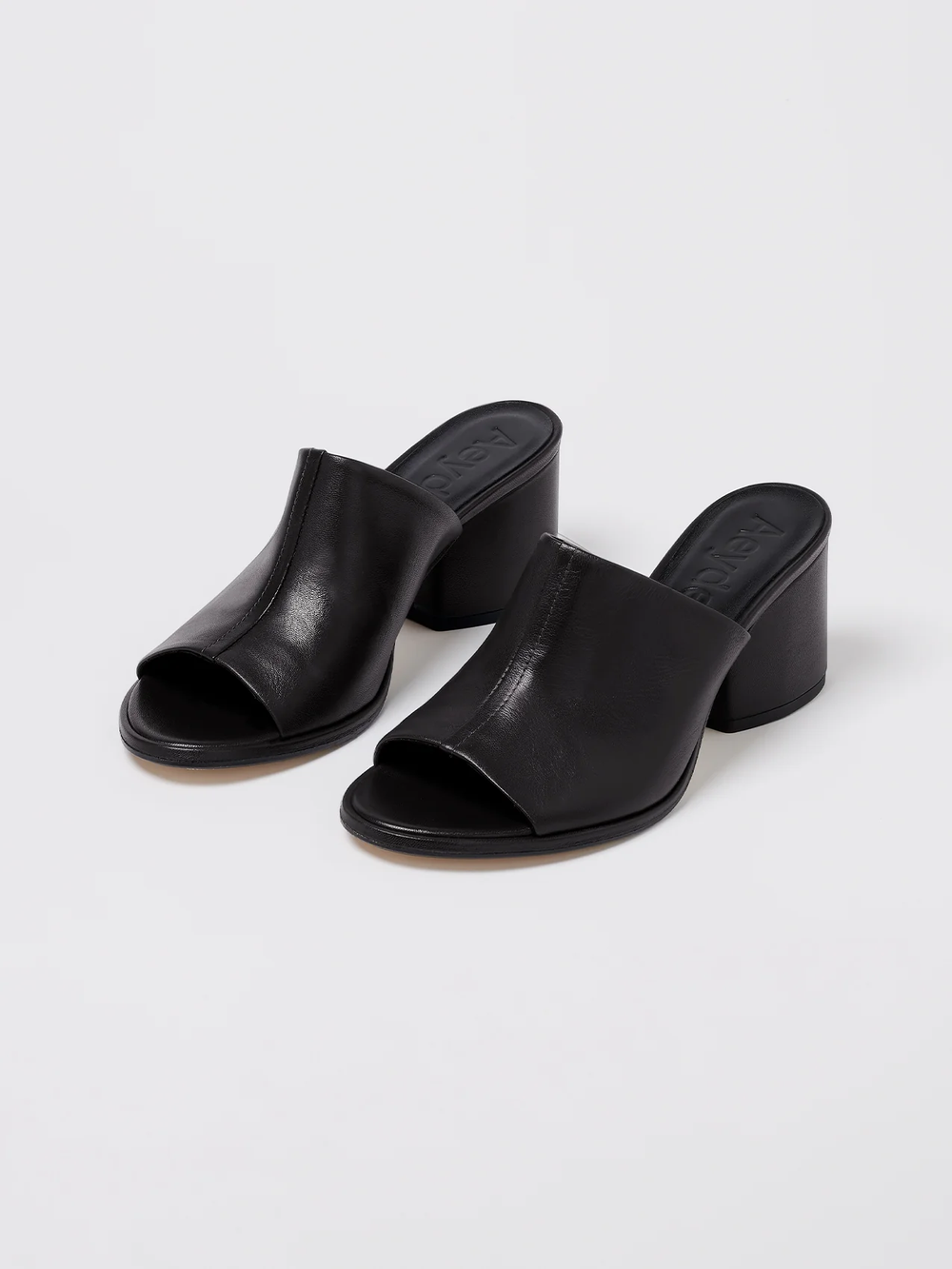 13 Classic Shoes to Own — Viveura