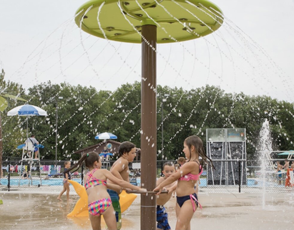 $15,795
Simple streams of water create a cool and complex helix pattern when kids use the handle to twist the structure 360 degrees.