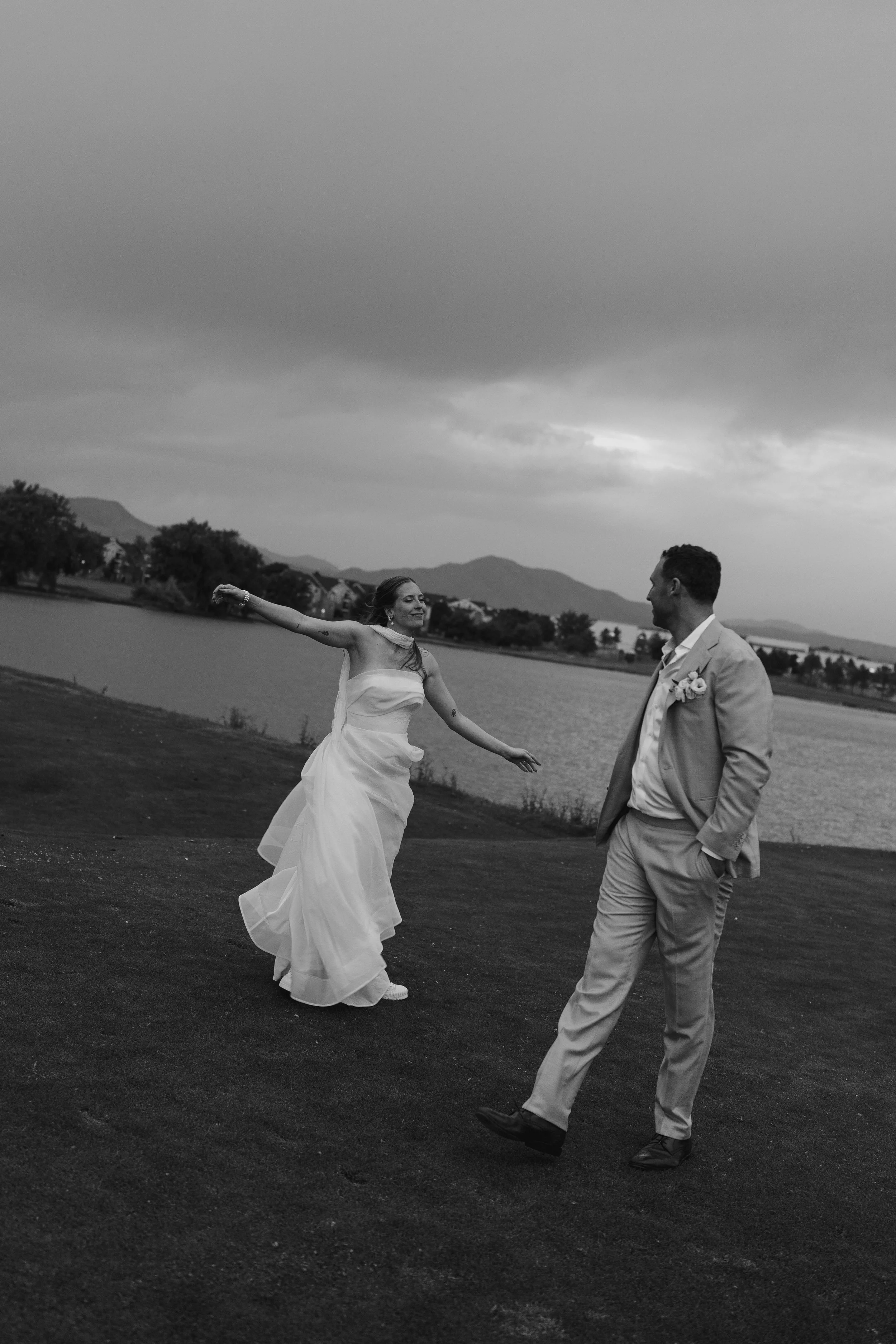 candid wedding portraits 