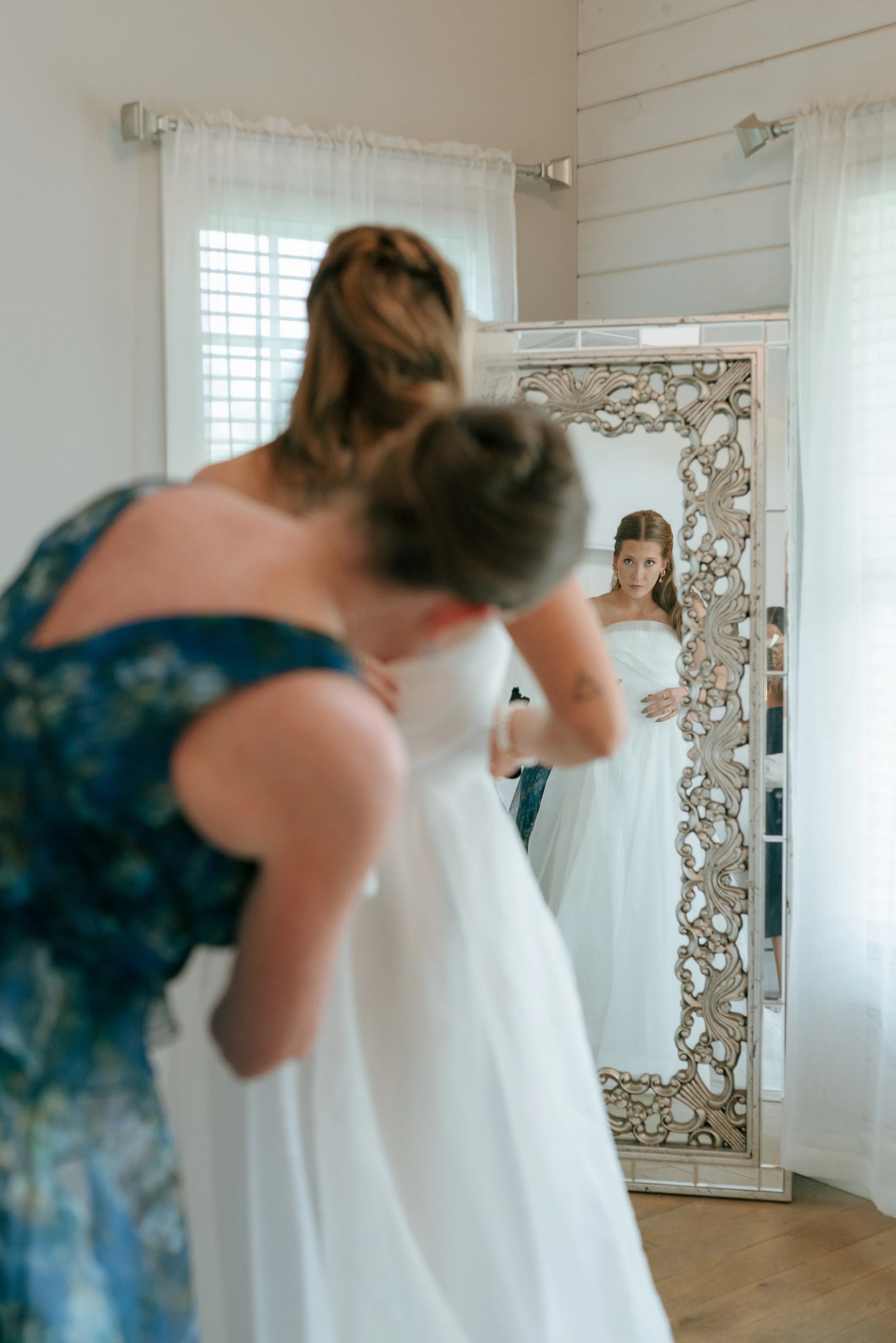 bride getting ready 